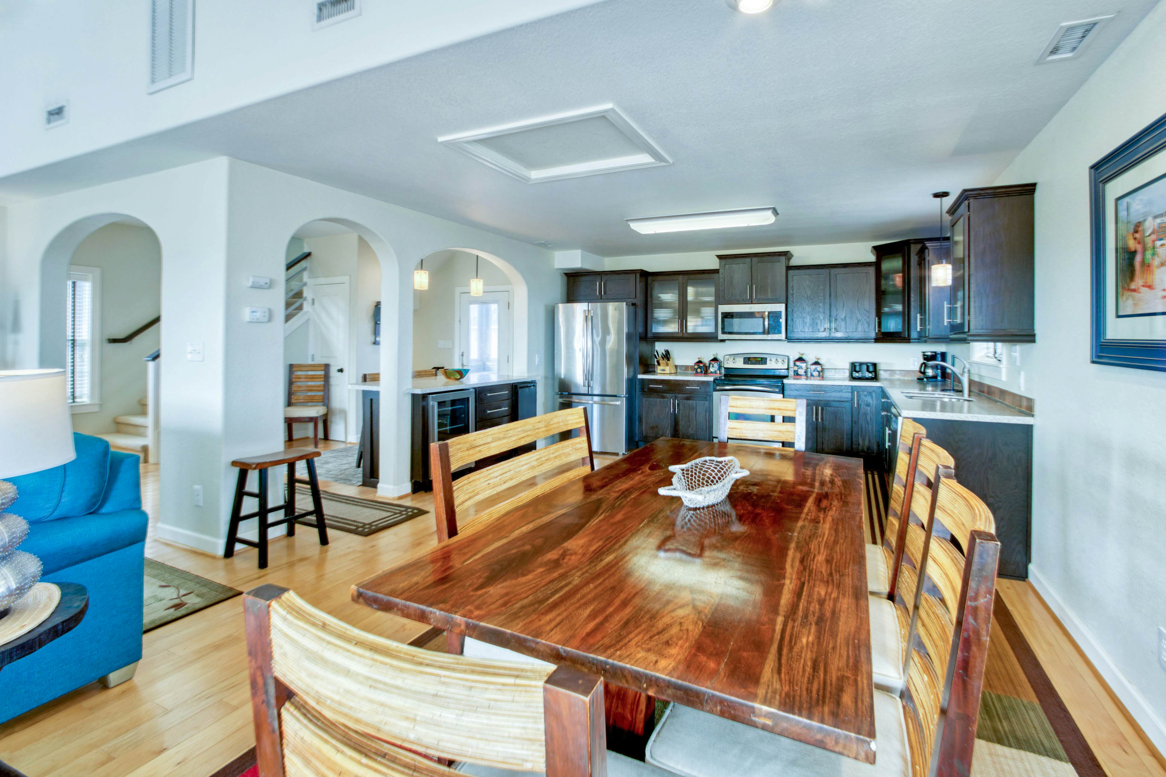 ROLE139 Gone Coastal