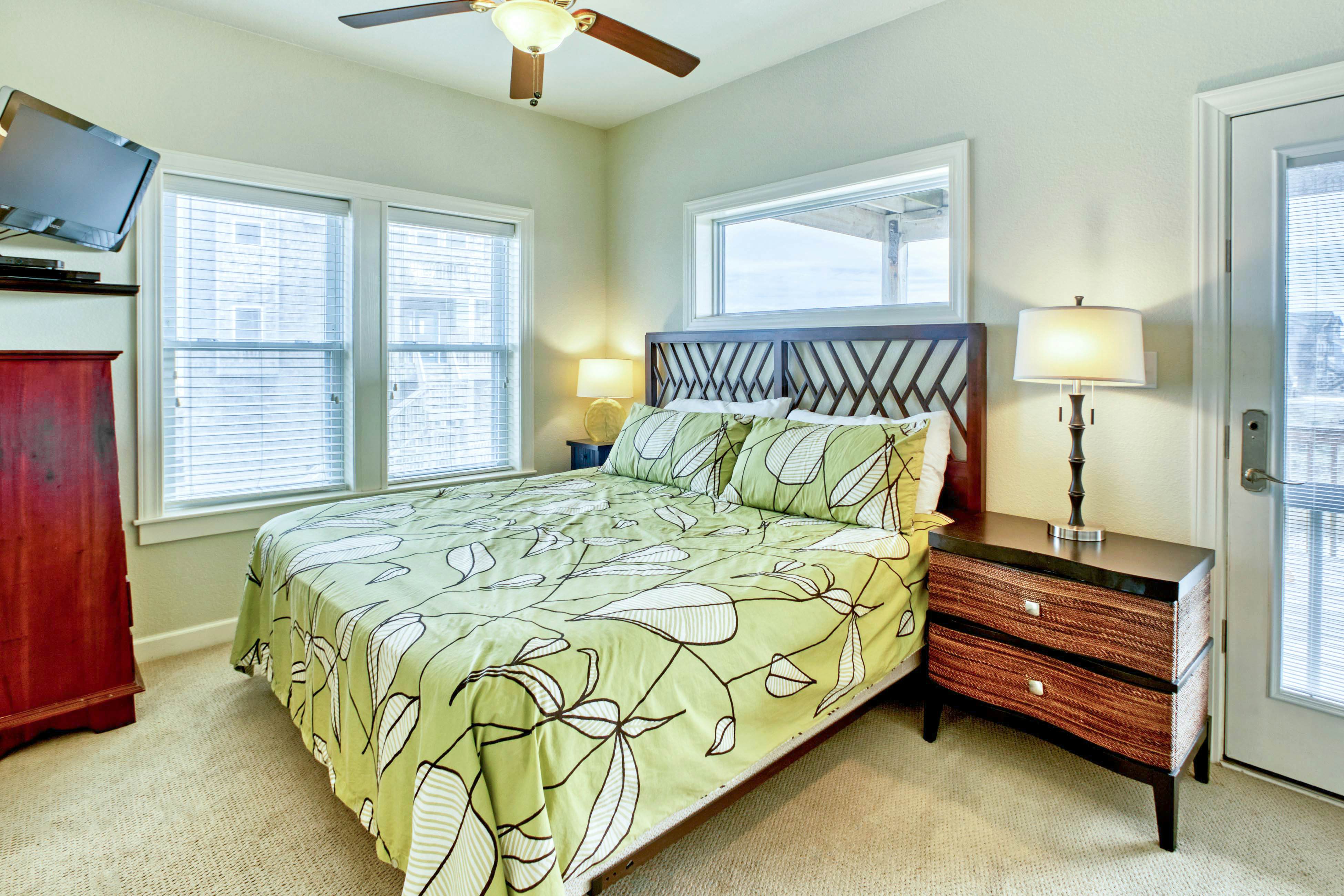 ROLE139 Gone Coastal