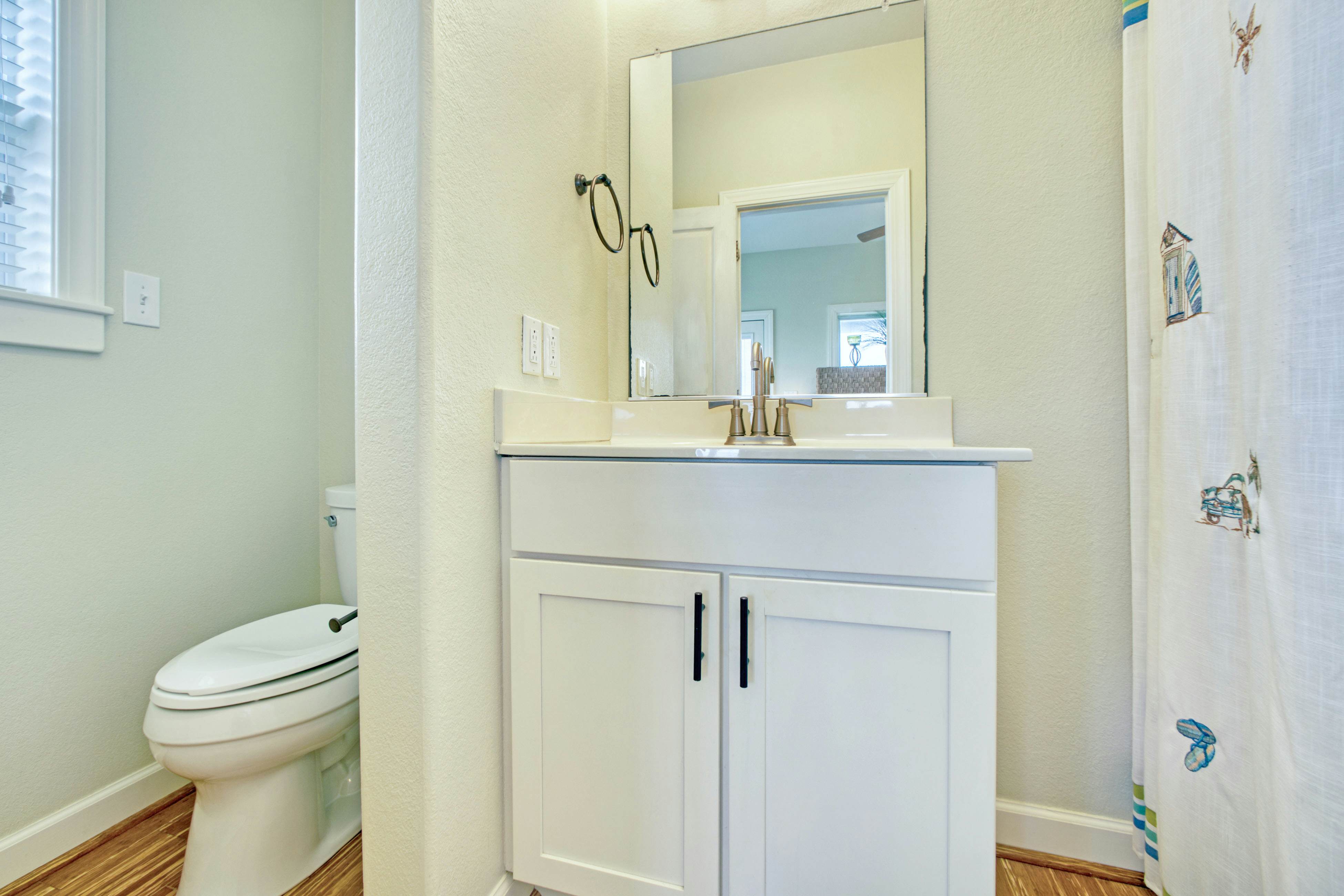 ROLE139 Gone Coastal