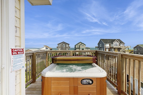 Sandy Paws 394: Stunning Views, Hot Tub, Pool Access, Pet-Friendly