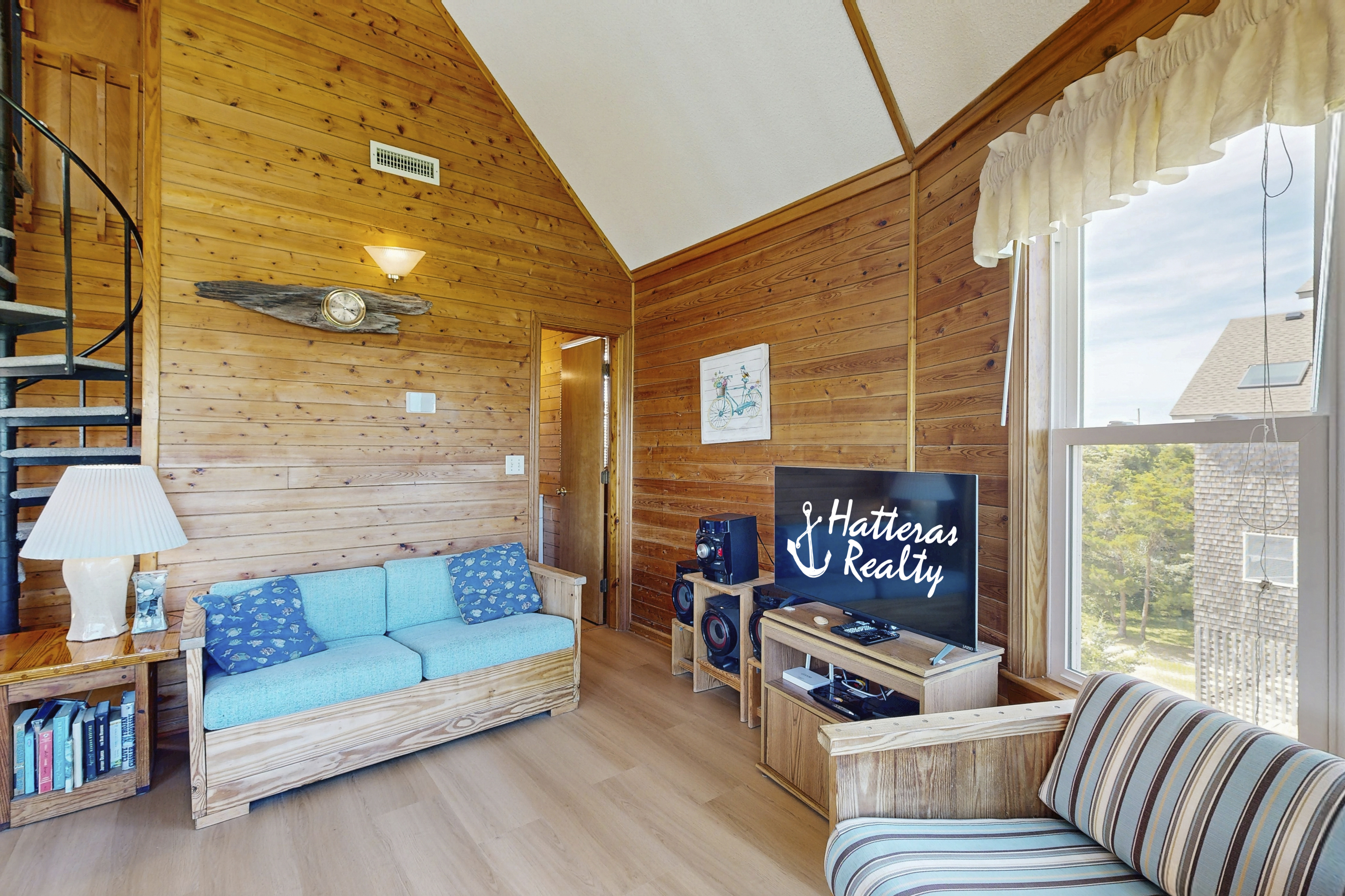 Sandy Paws 394: Stunning Views, Hot Tub, Pool Access, Pet-Friendly