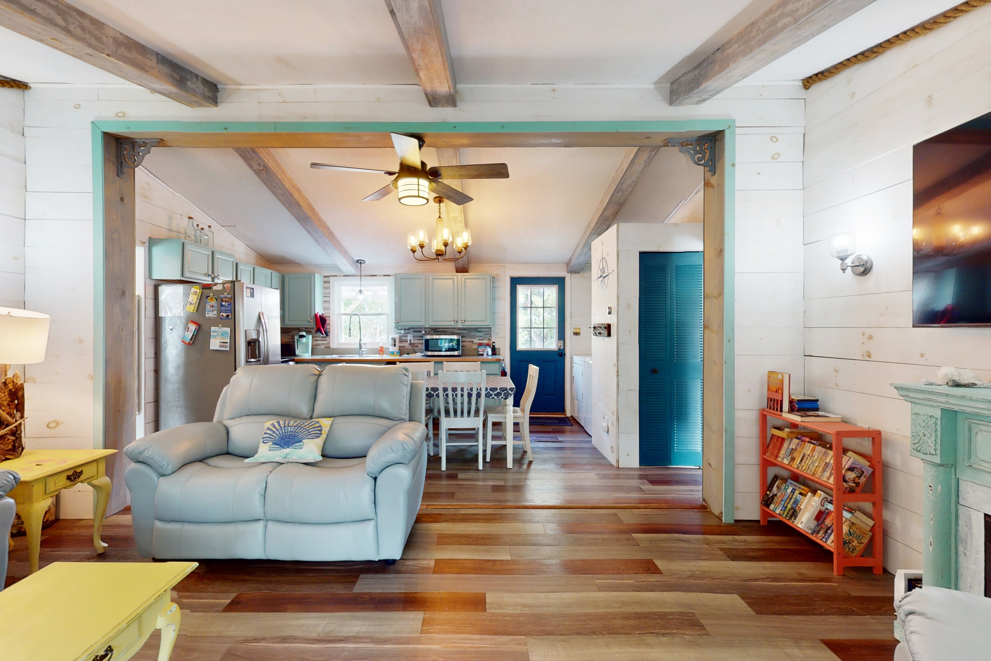 FO359 Don't Worry Beach Happy