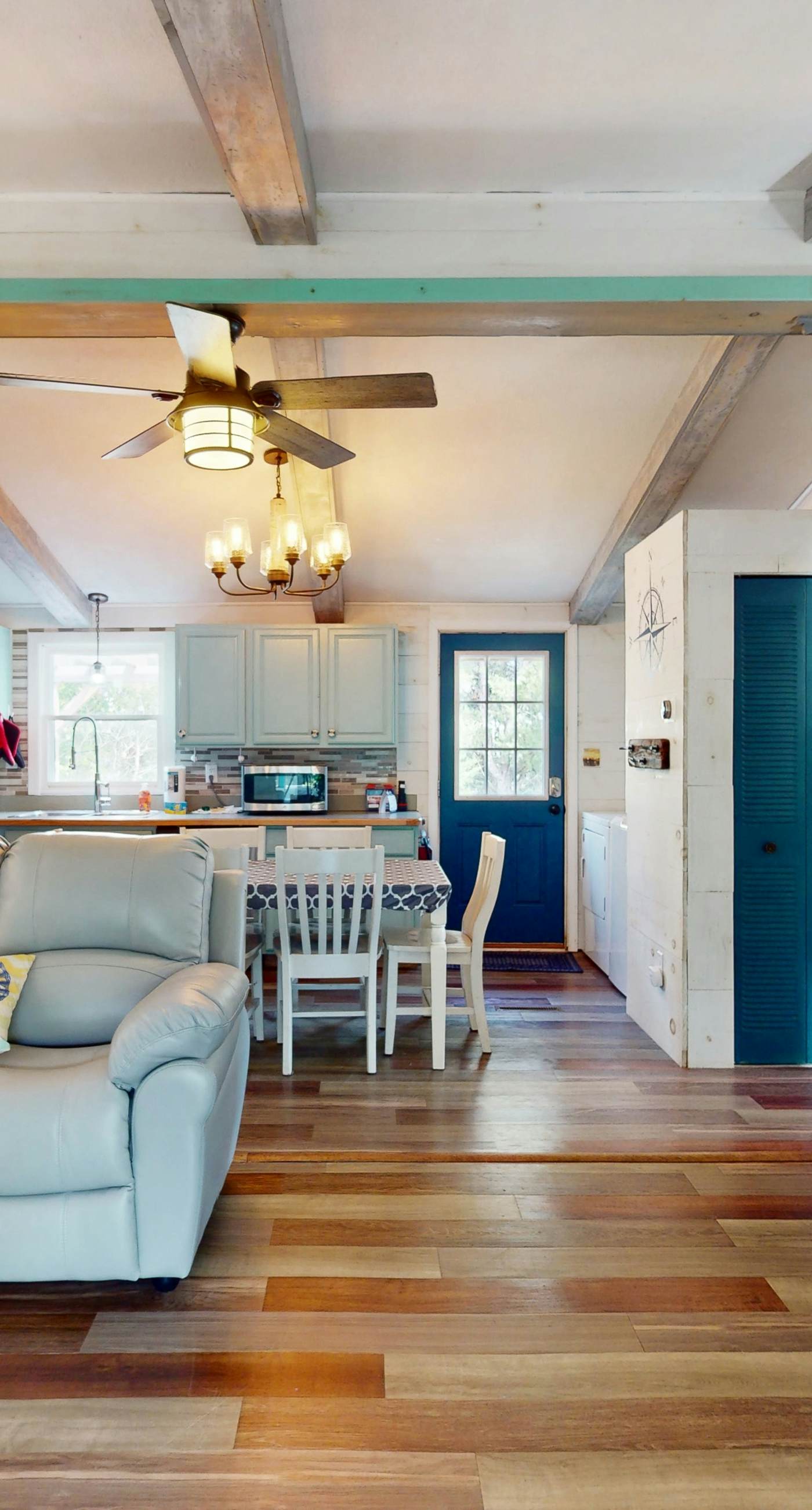 FO359 Don't Worry Beach Happy