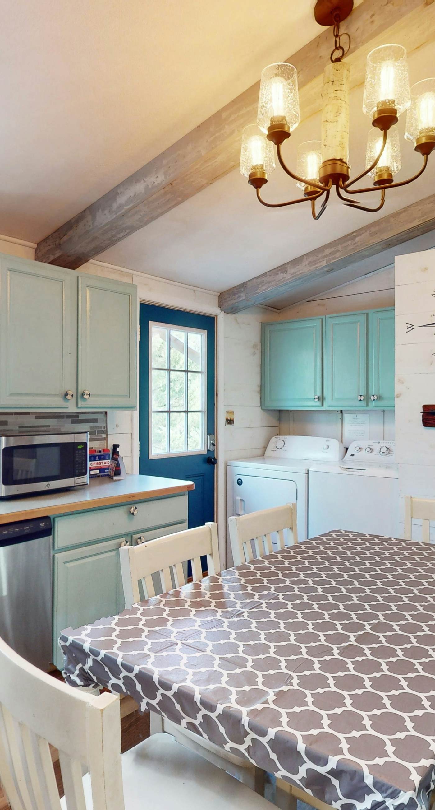 FO359 Don't Worry Beach Happy