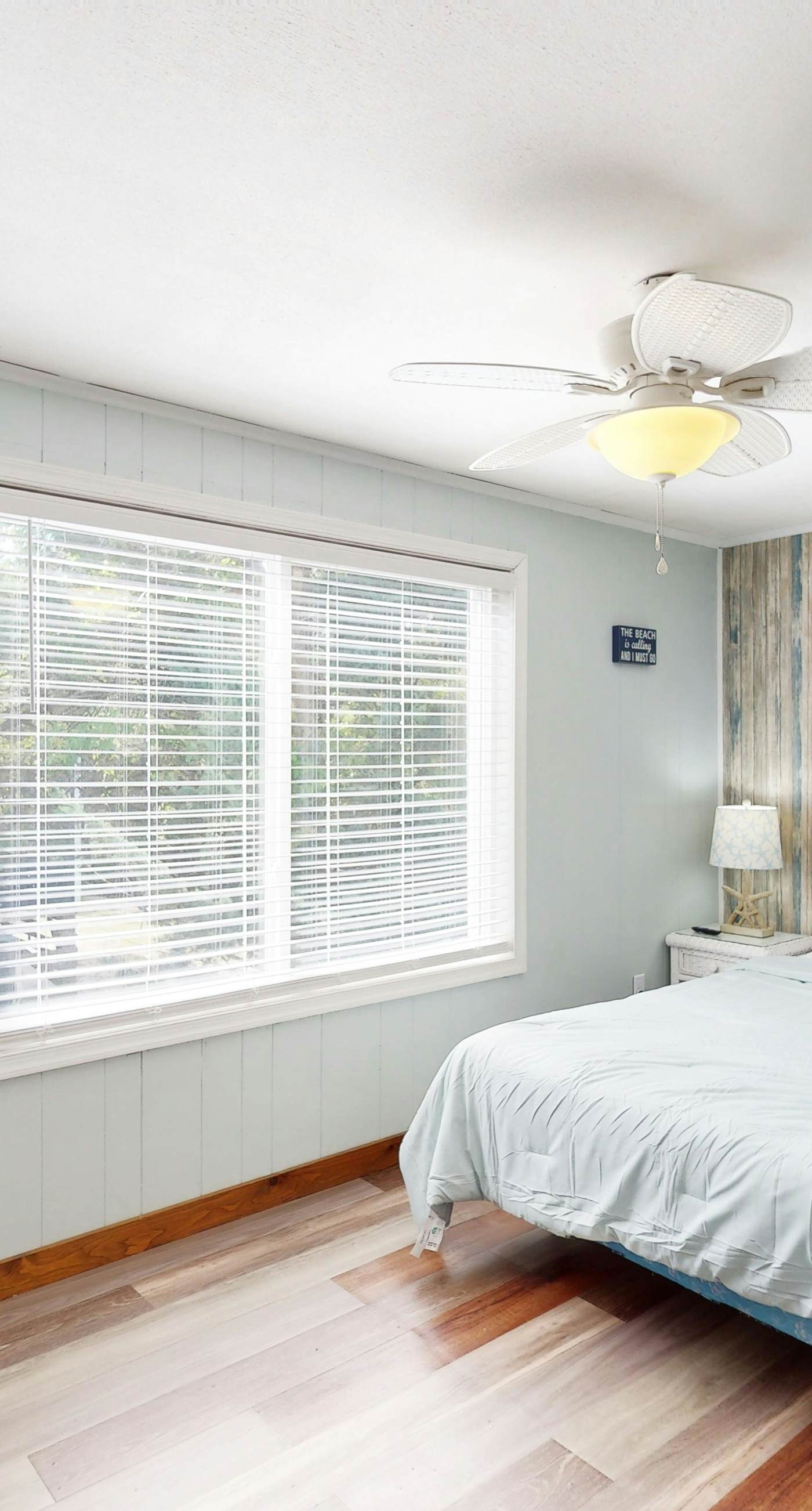 FO359 Don't Worry Beach Happy