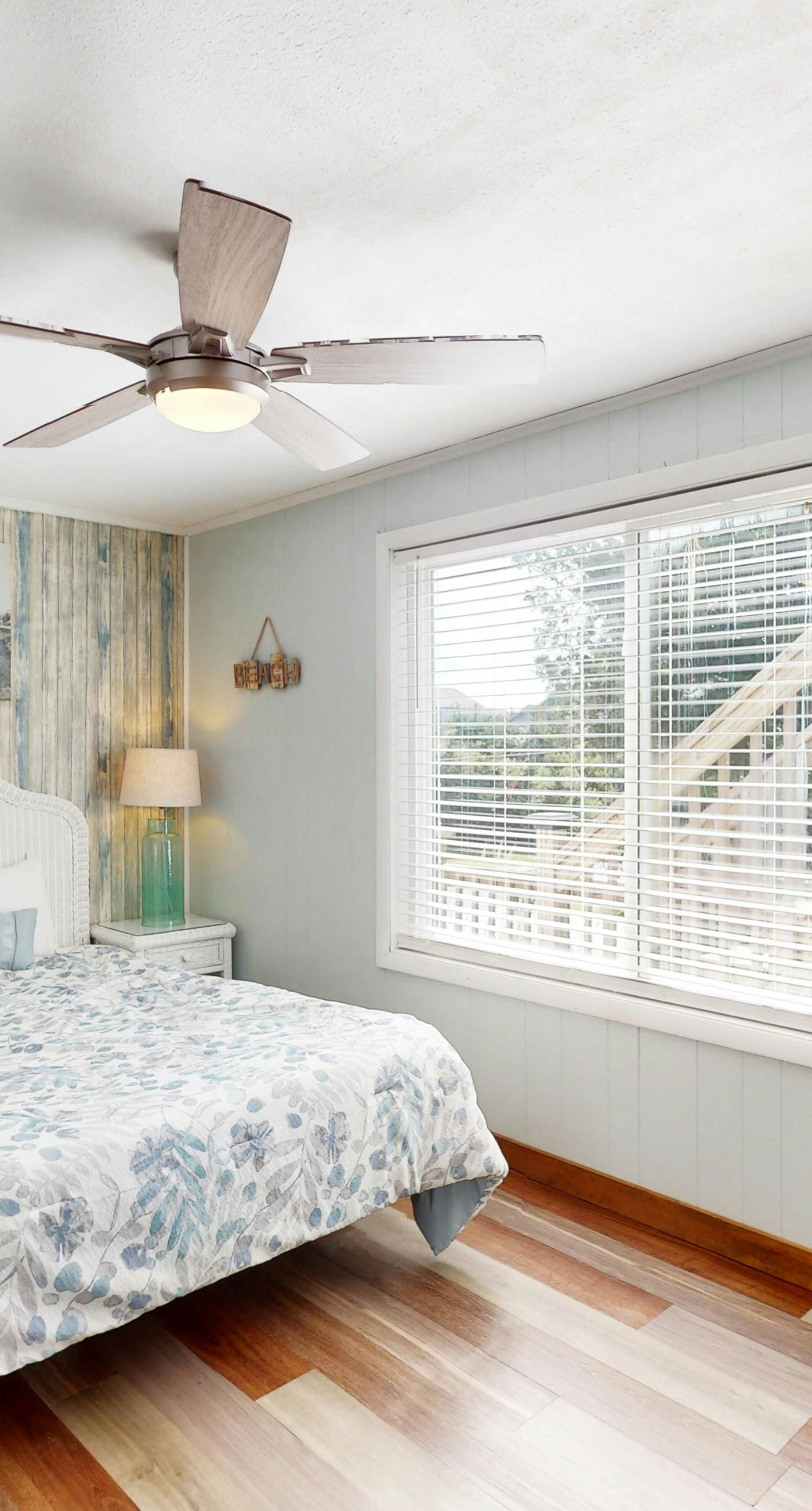 FO359 Don't Worry Beach Happy