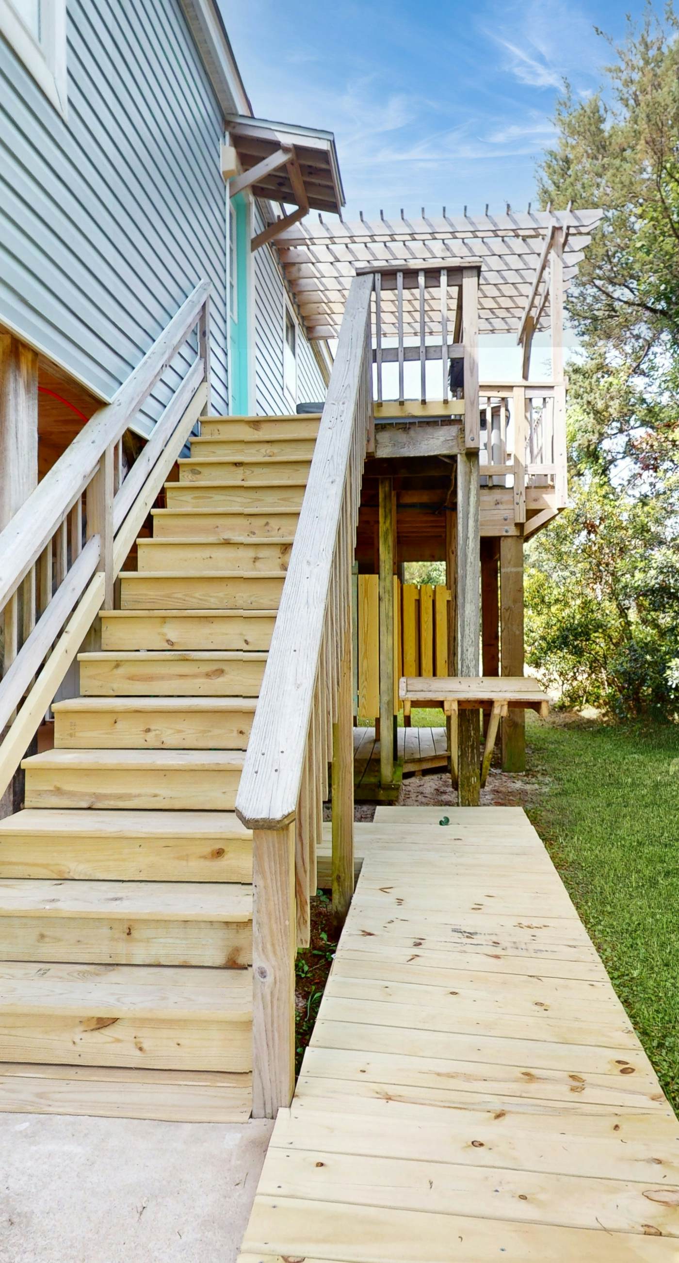 FO359 Don't Worry Beach Happy