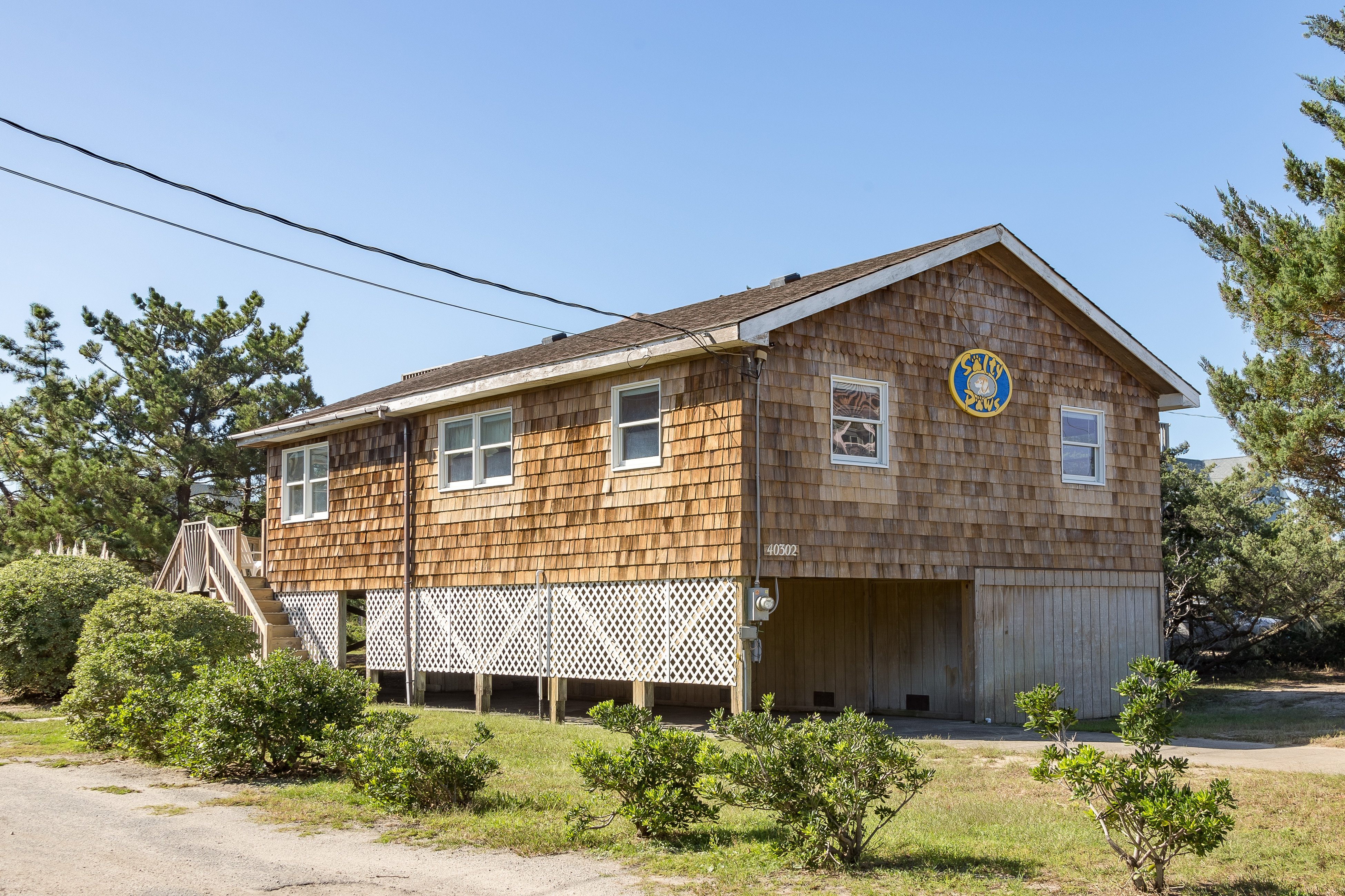 AV147 4 Salty Paws 147