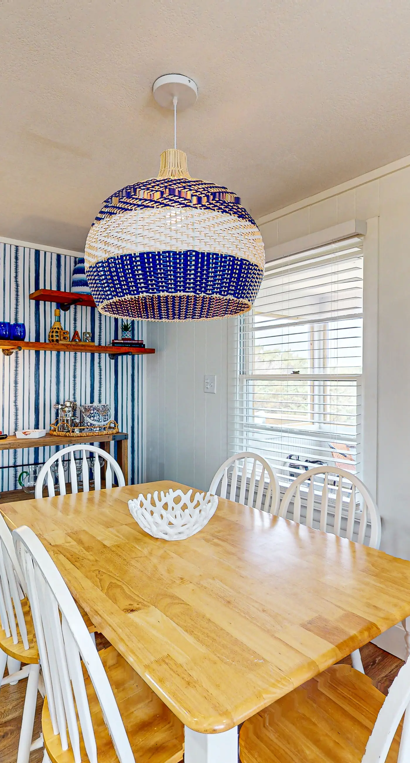 FO12 The Noisy Oyster