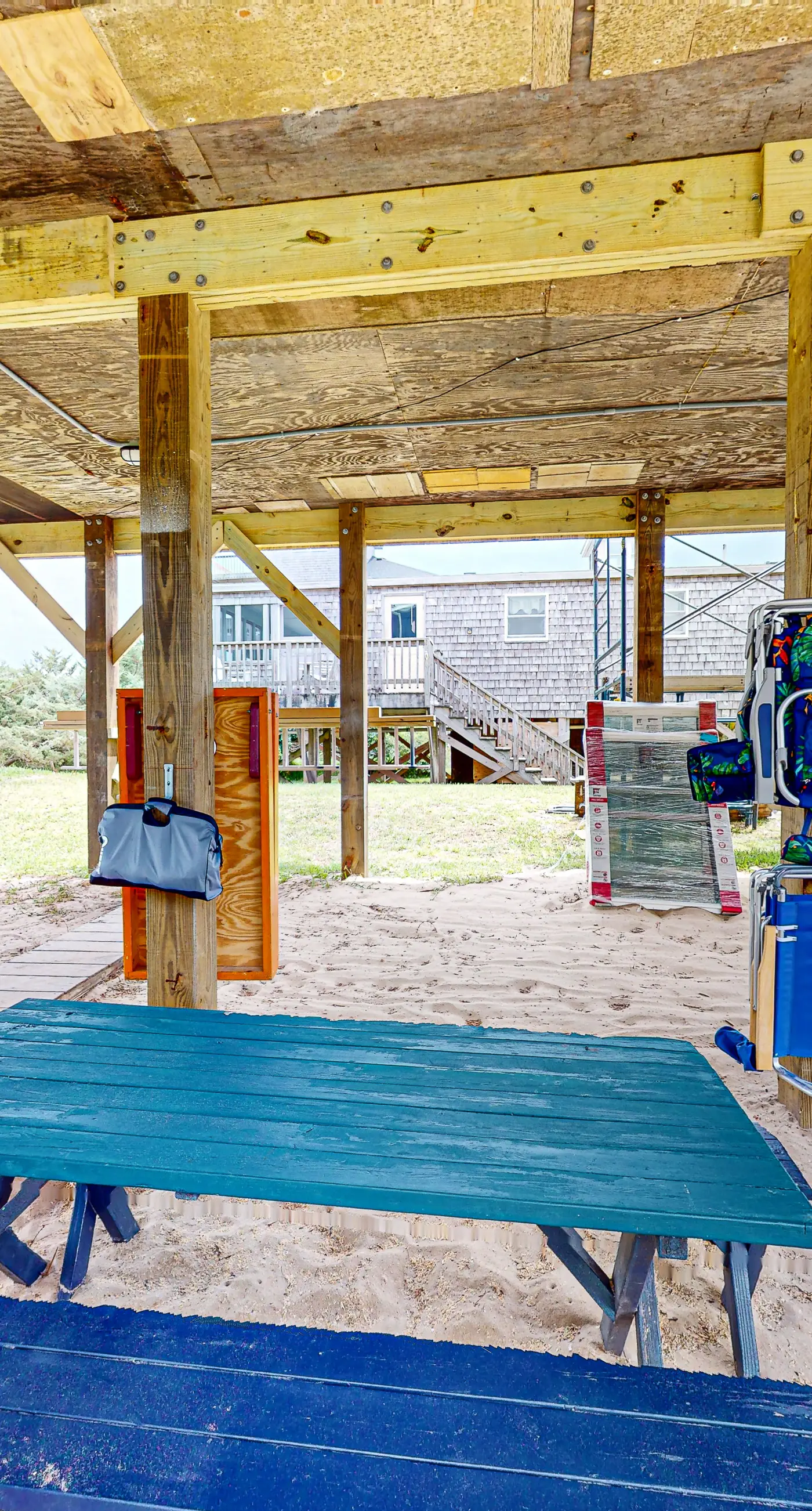 FO12 The Noisy Oyster