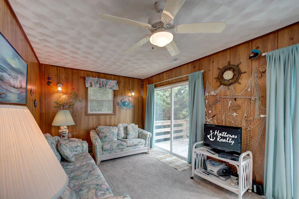 Maiden Voyage 404: Oceanside, near the water, sun deck