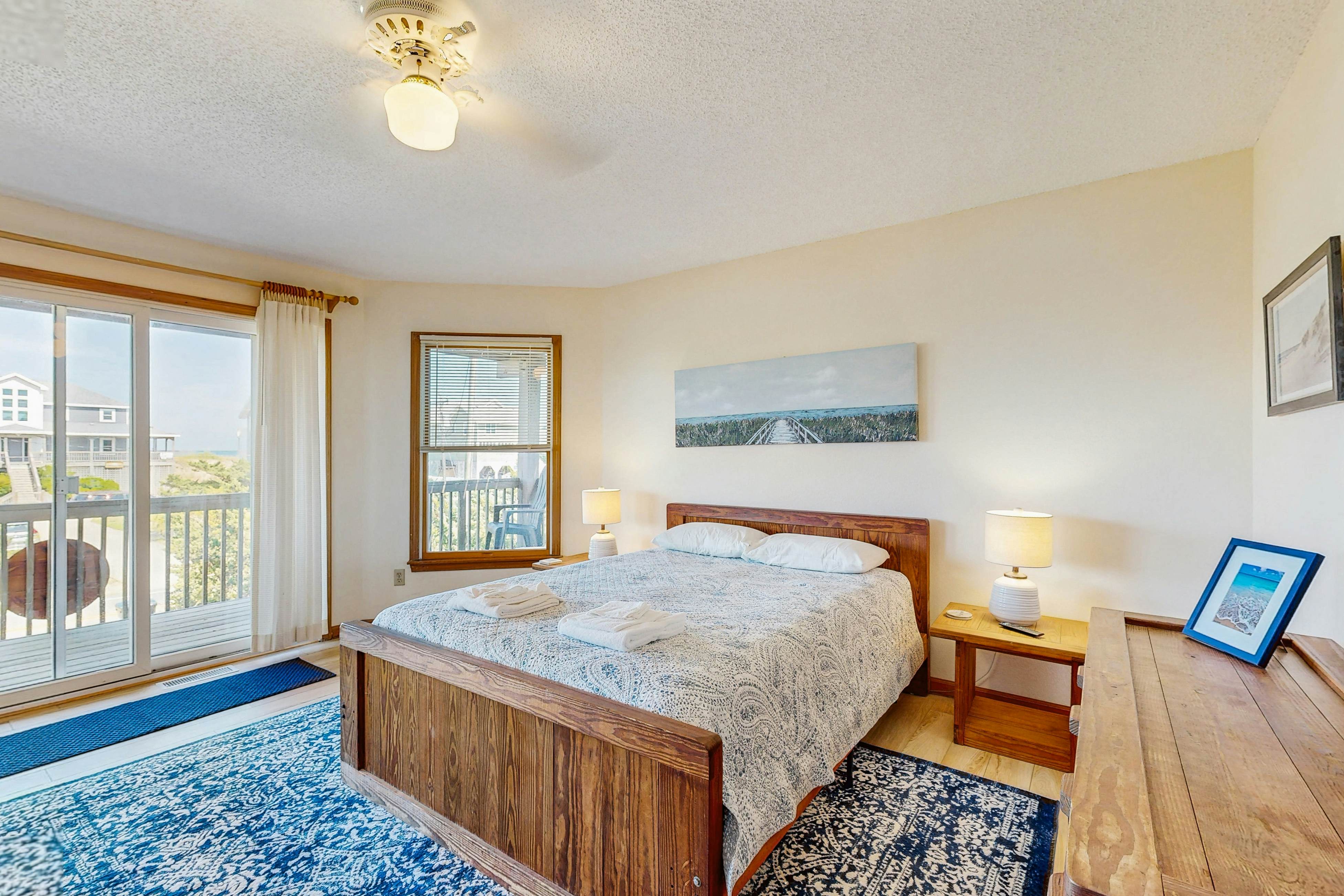 AV432 Happy Hour 432