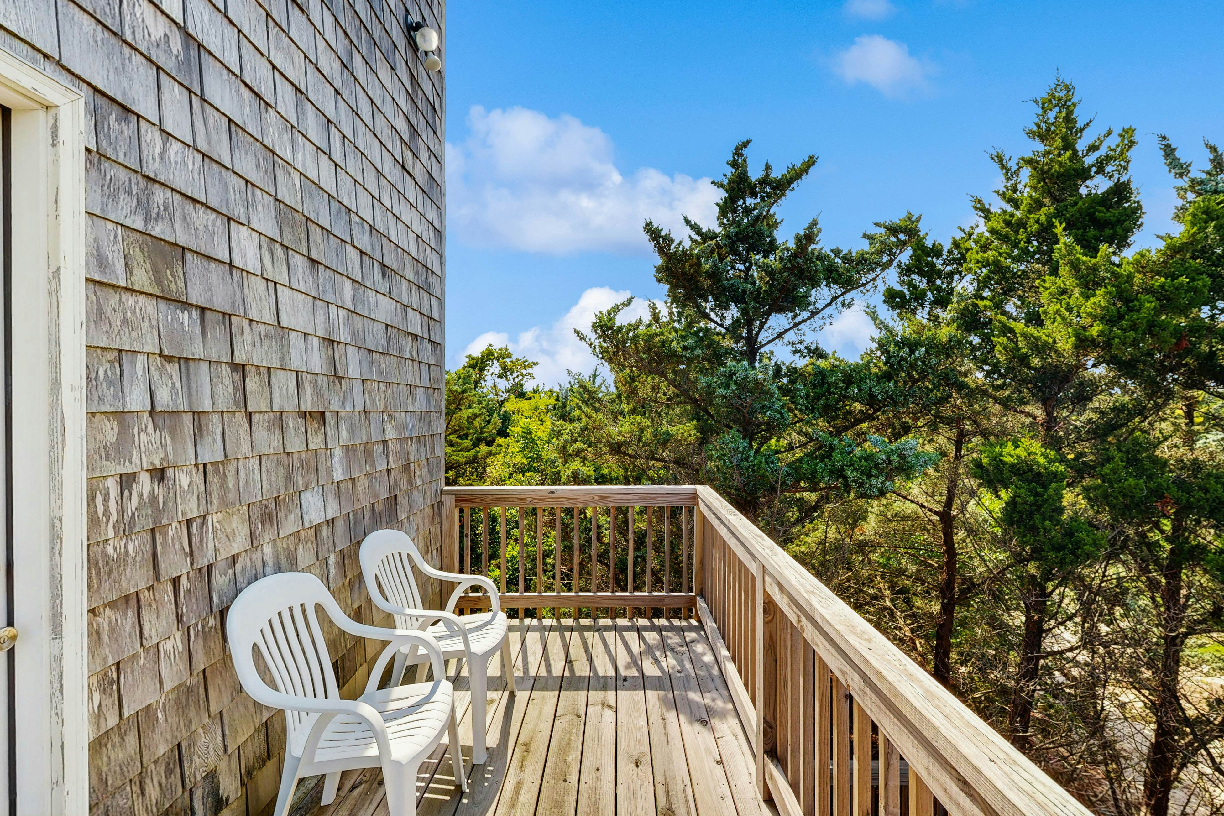 AV432 Happy Hour 432