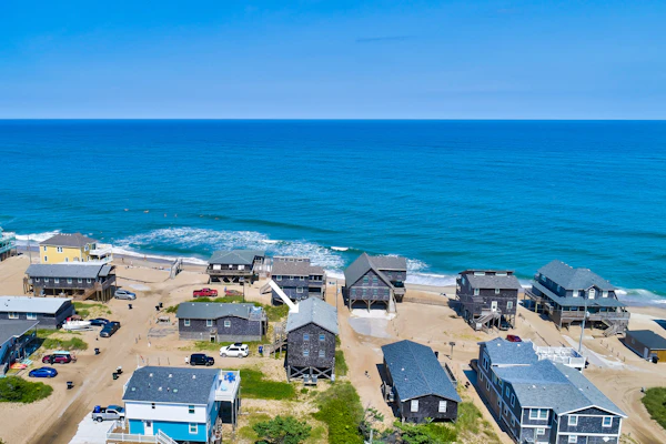 Oceanfront, Dog-Friendly House w/ Free WiFi, Shared Pool, Ocean View, Central AC