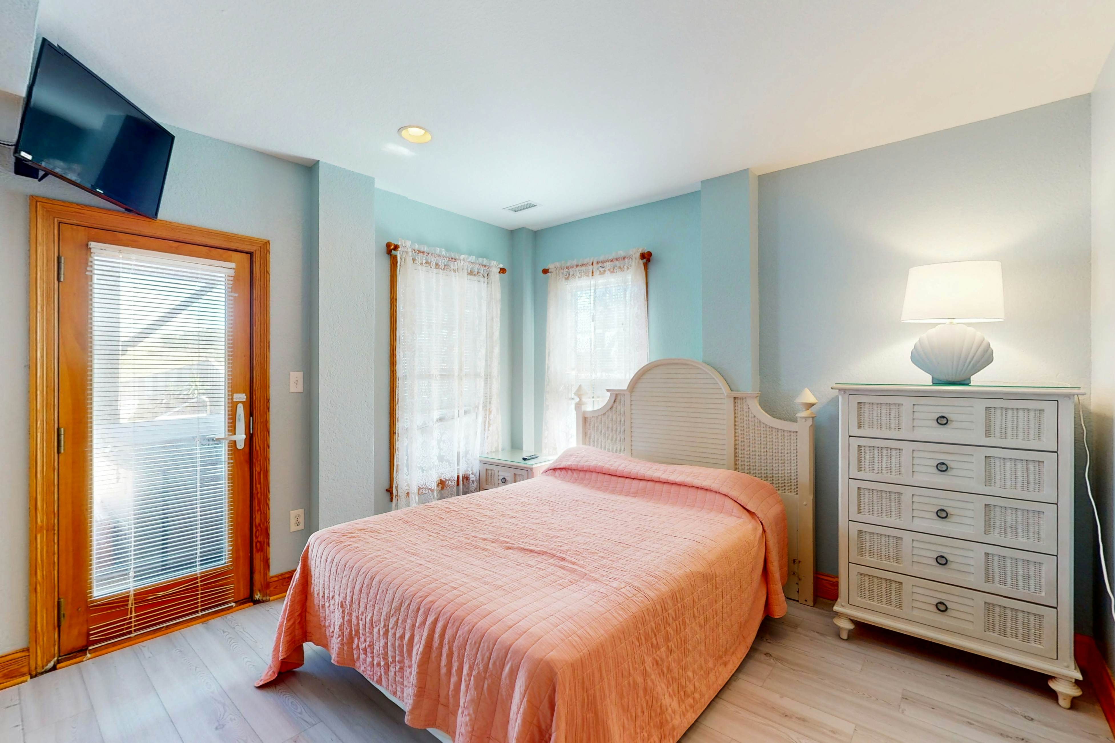 HAHBS15 Down by the Sea