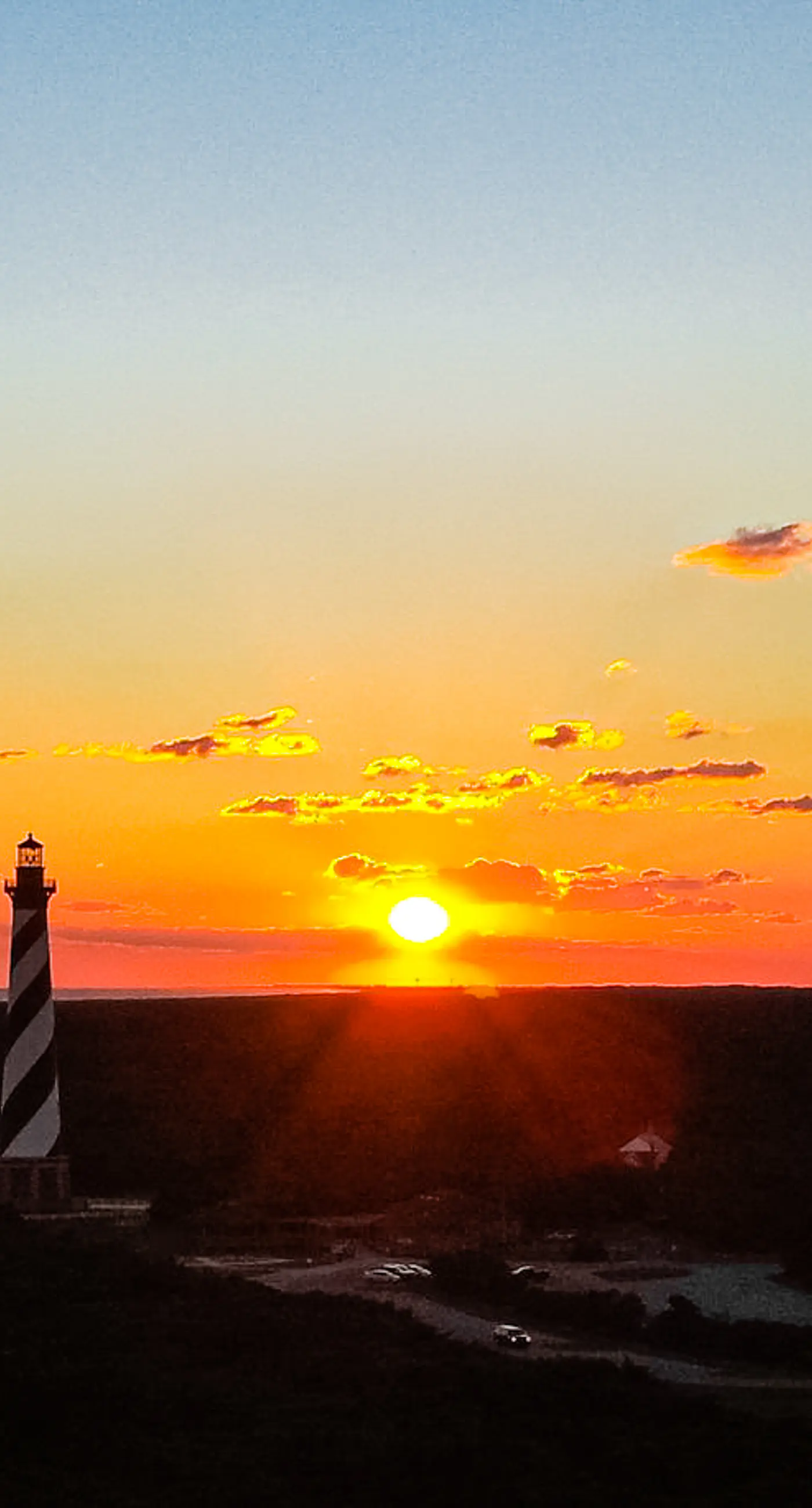 BXOR01 Holiday House