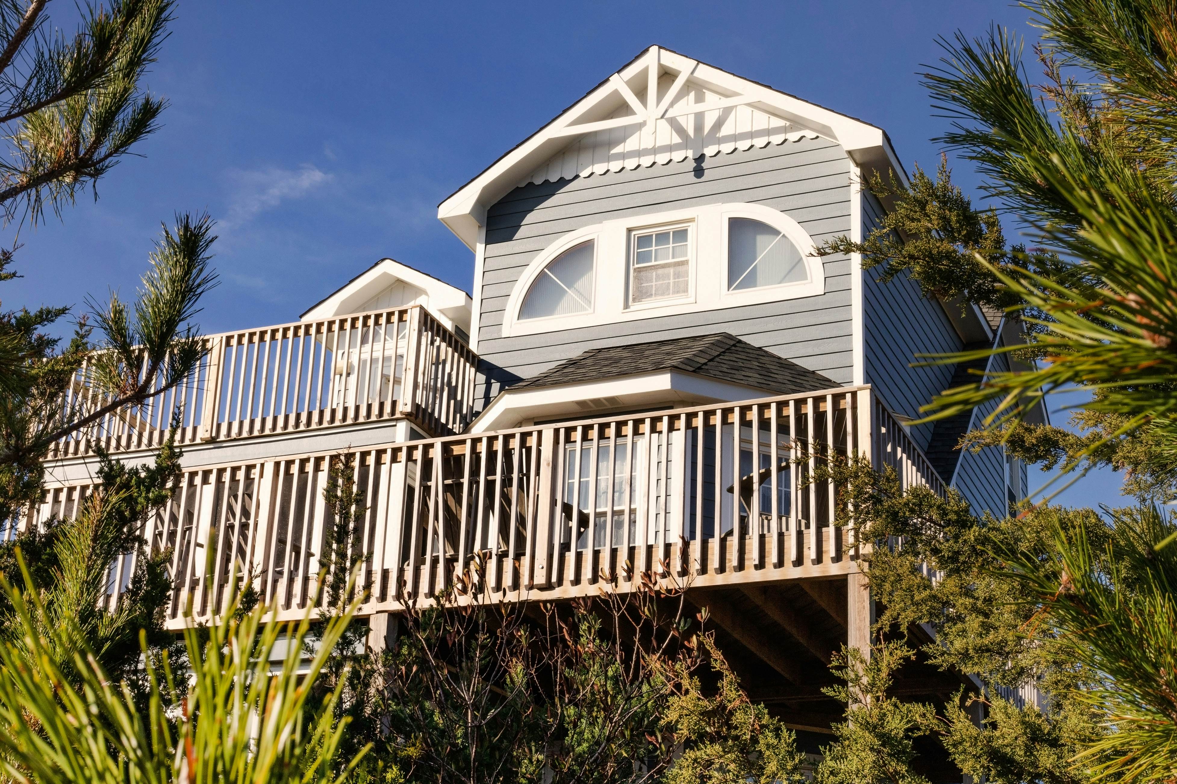 SO131 Victorian Dollhouse