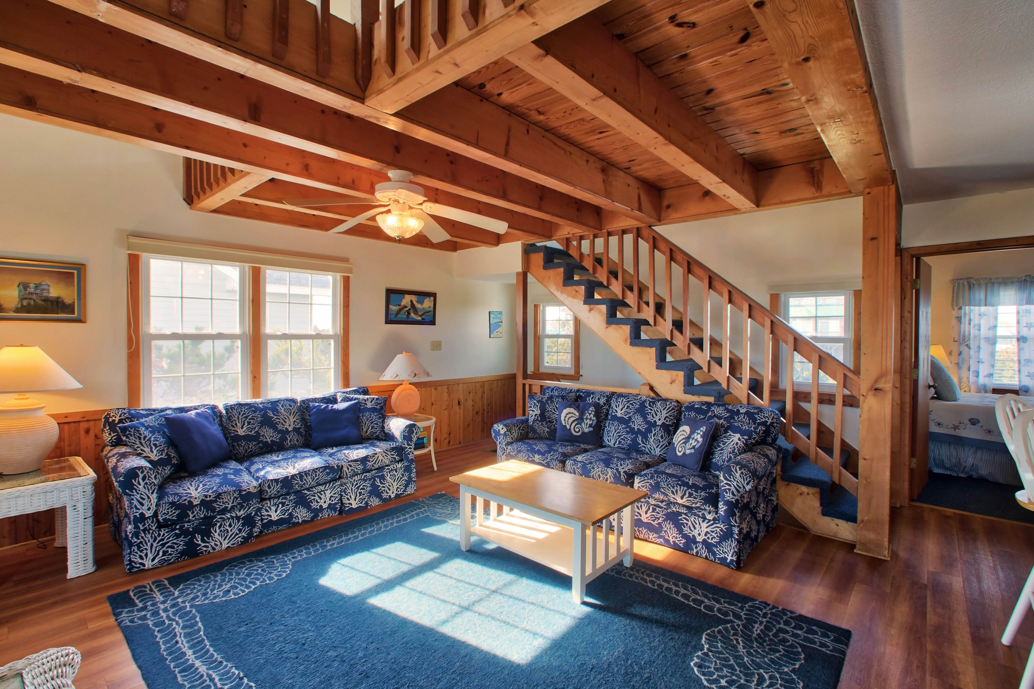 SO131 Victorian Dollhouse