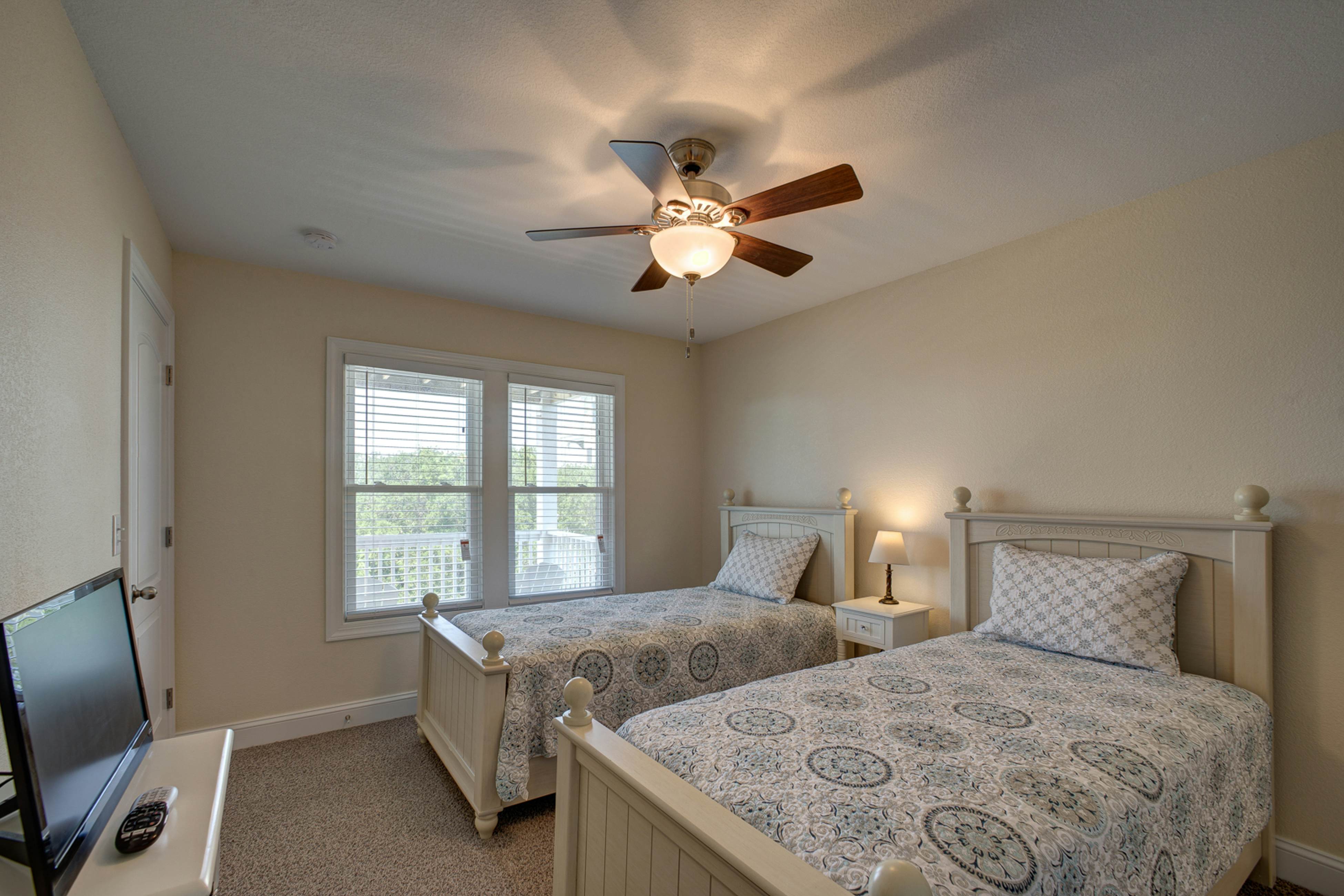 AV92 Easy 'n Breezy 92