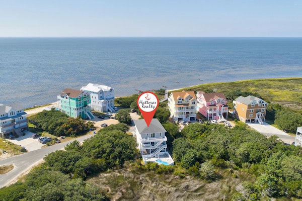 Easy 'n Breezy: Sound access/views, private pool, hot tub