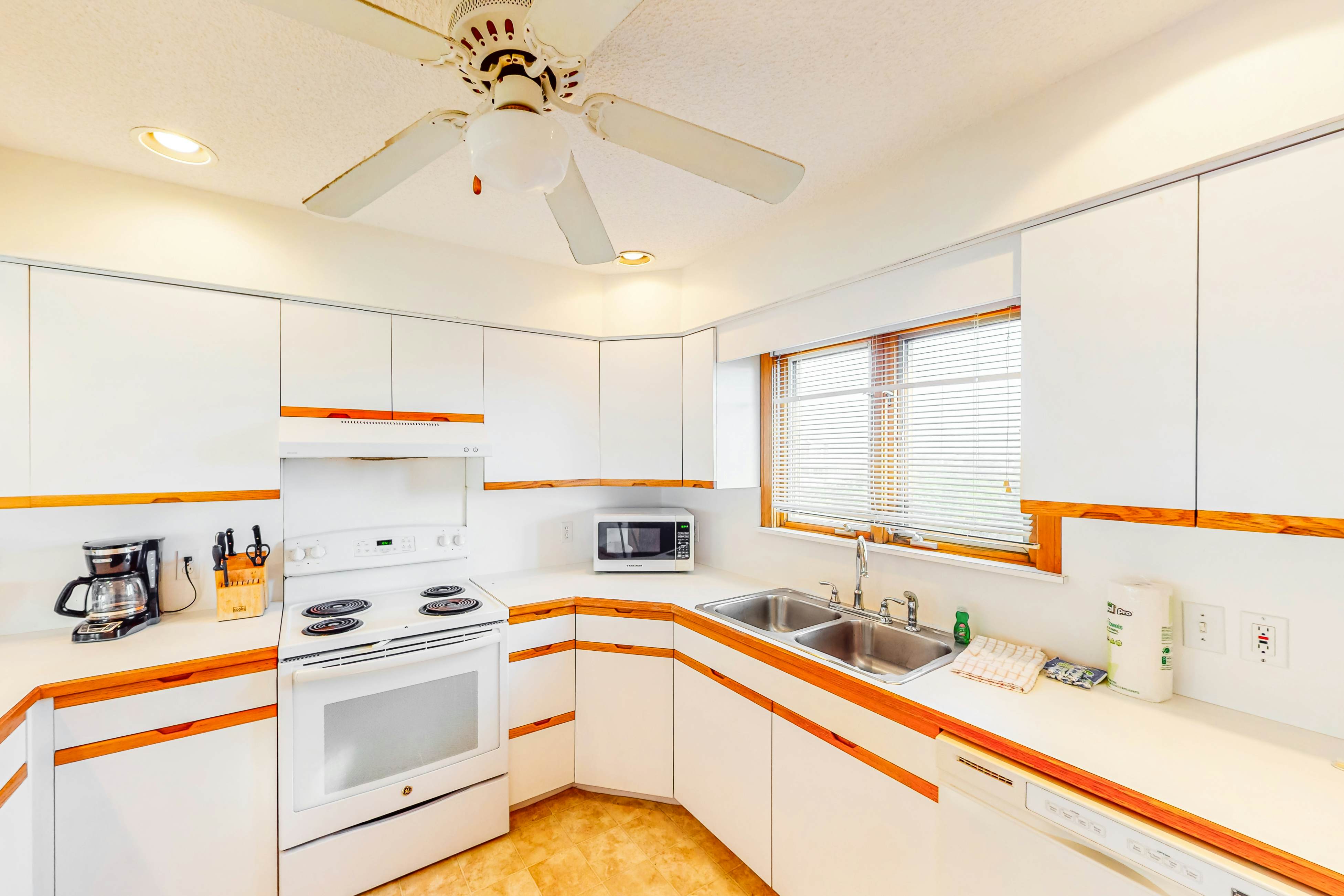 HAHE5 Whitaker Escape #5HHH