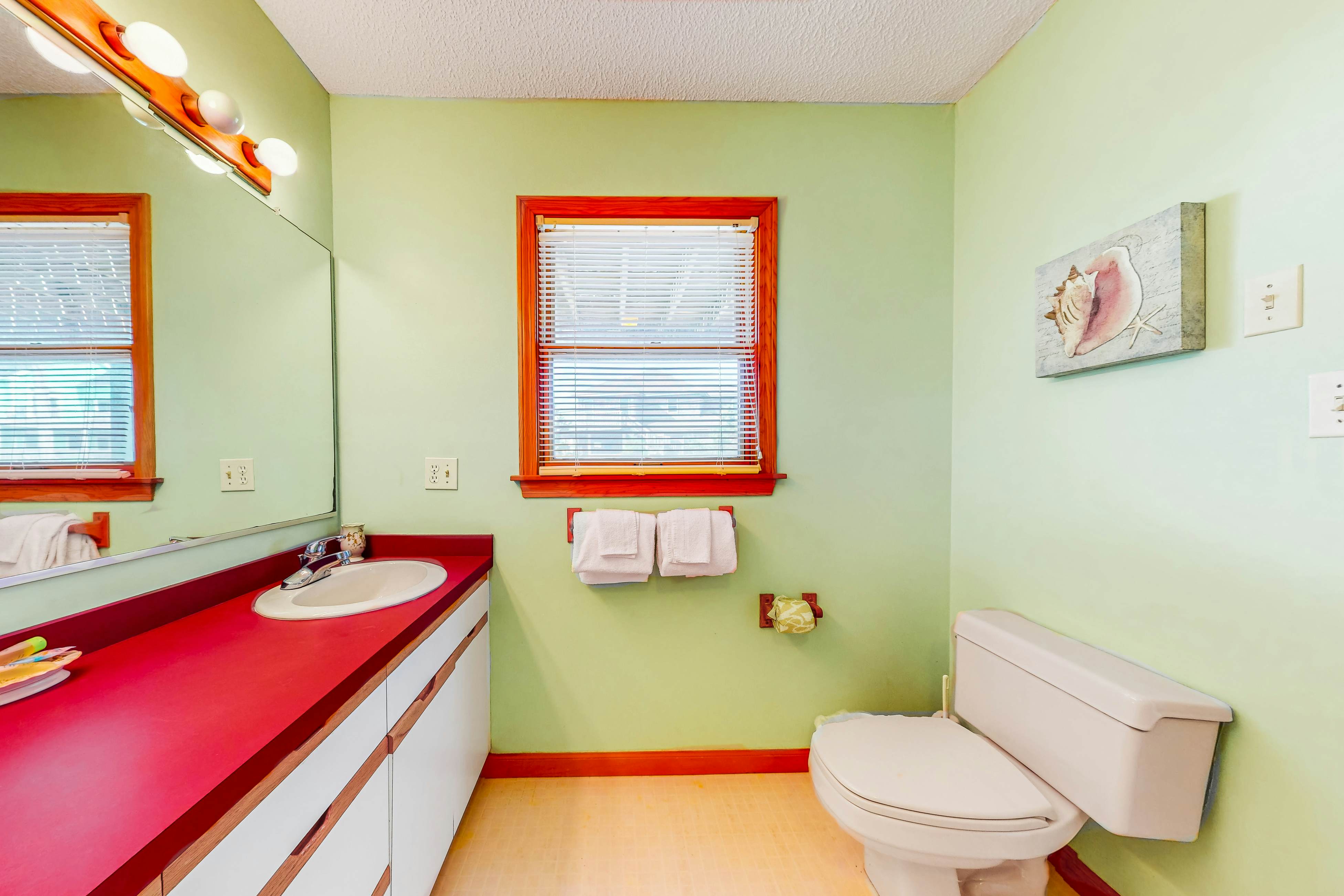 HAHE5 Whitaker Escape #5HHH