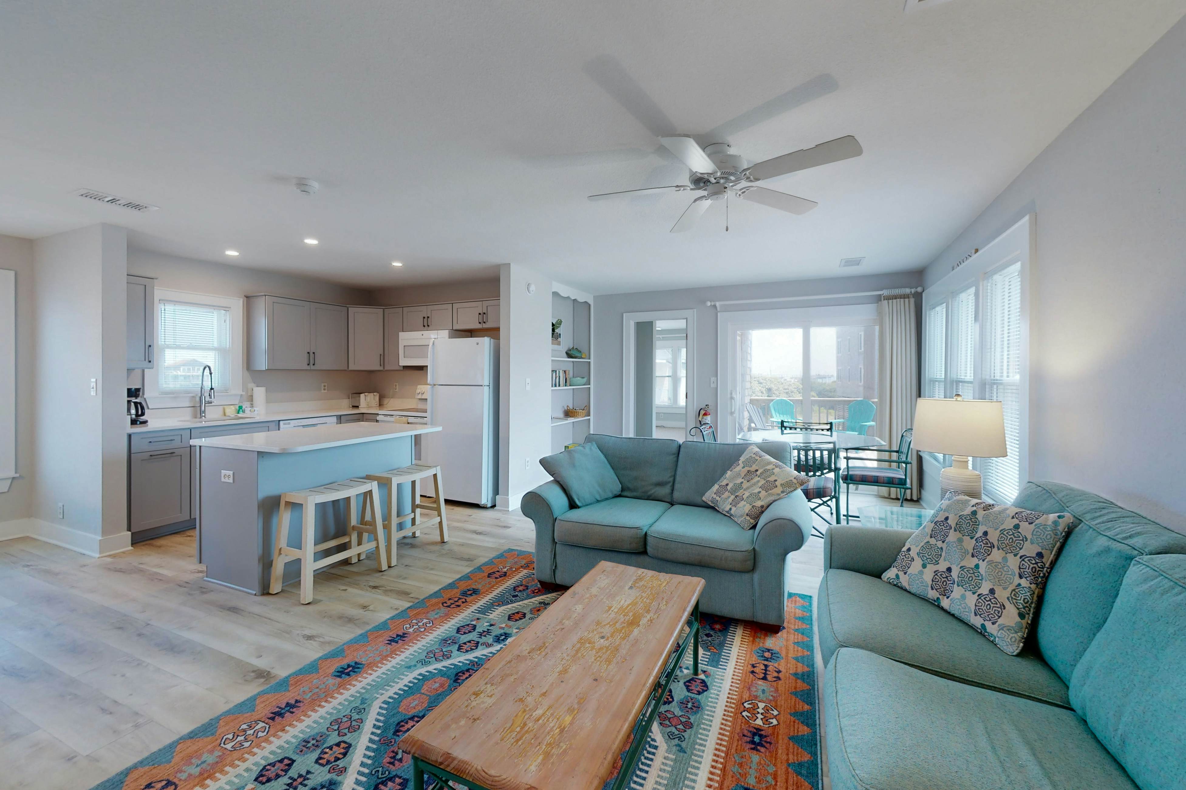 AVIK10 La Dolce Vita  #10-IC