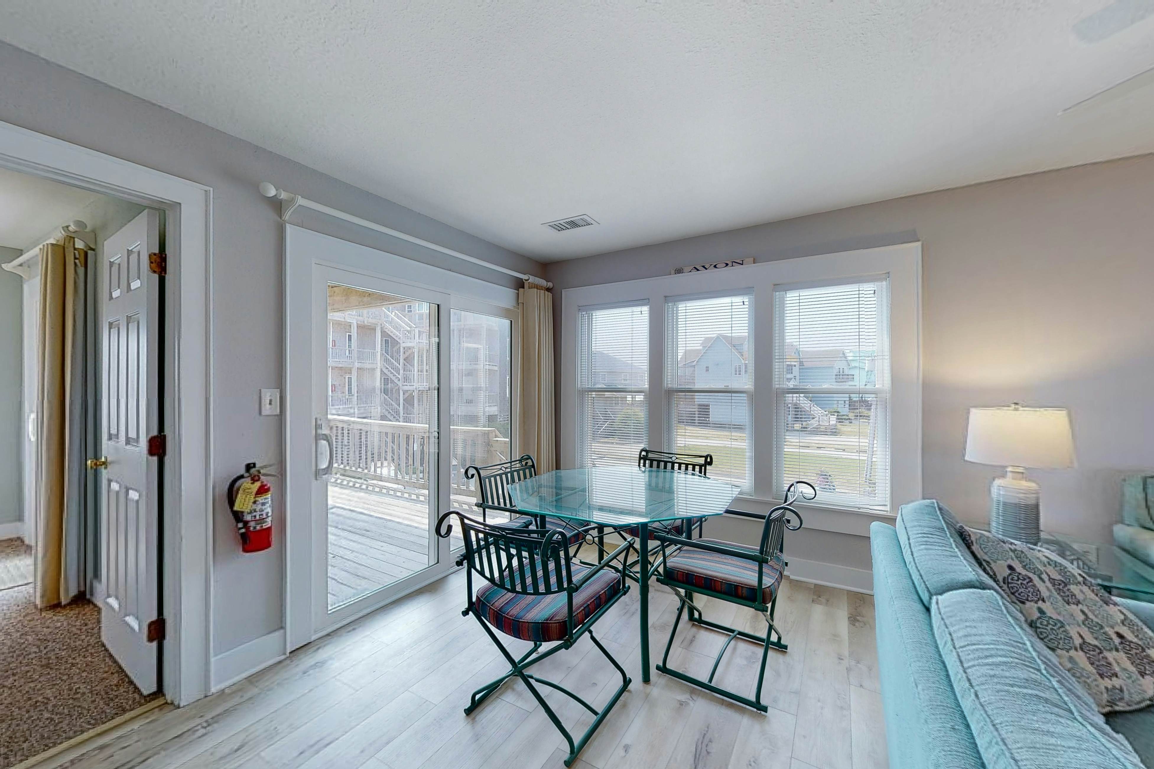 AVIK10 La Dolce Vita  #10-IC