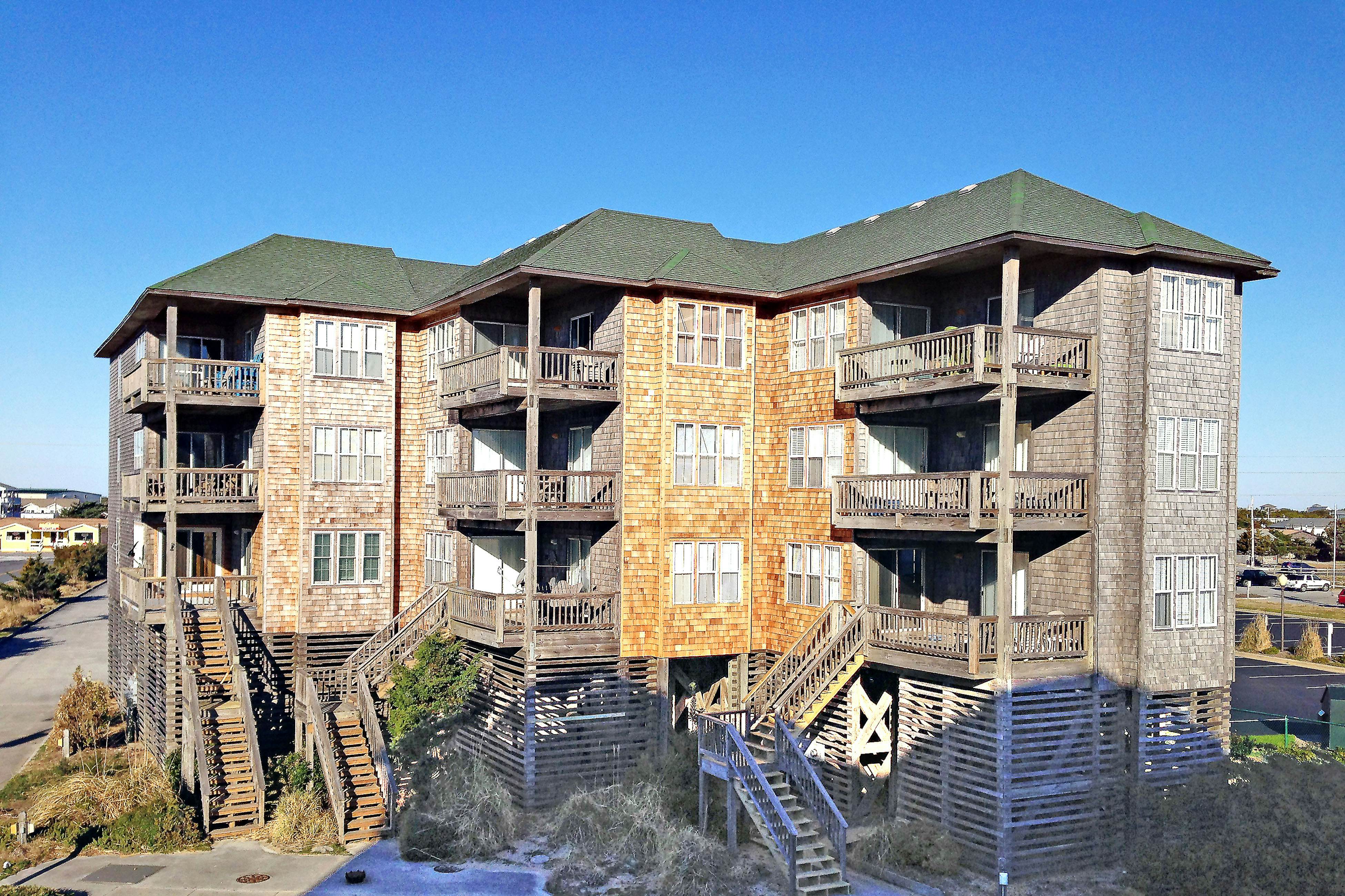 AVIK10 La Dolce Vita  #10-IC