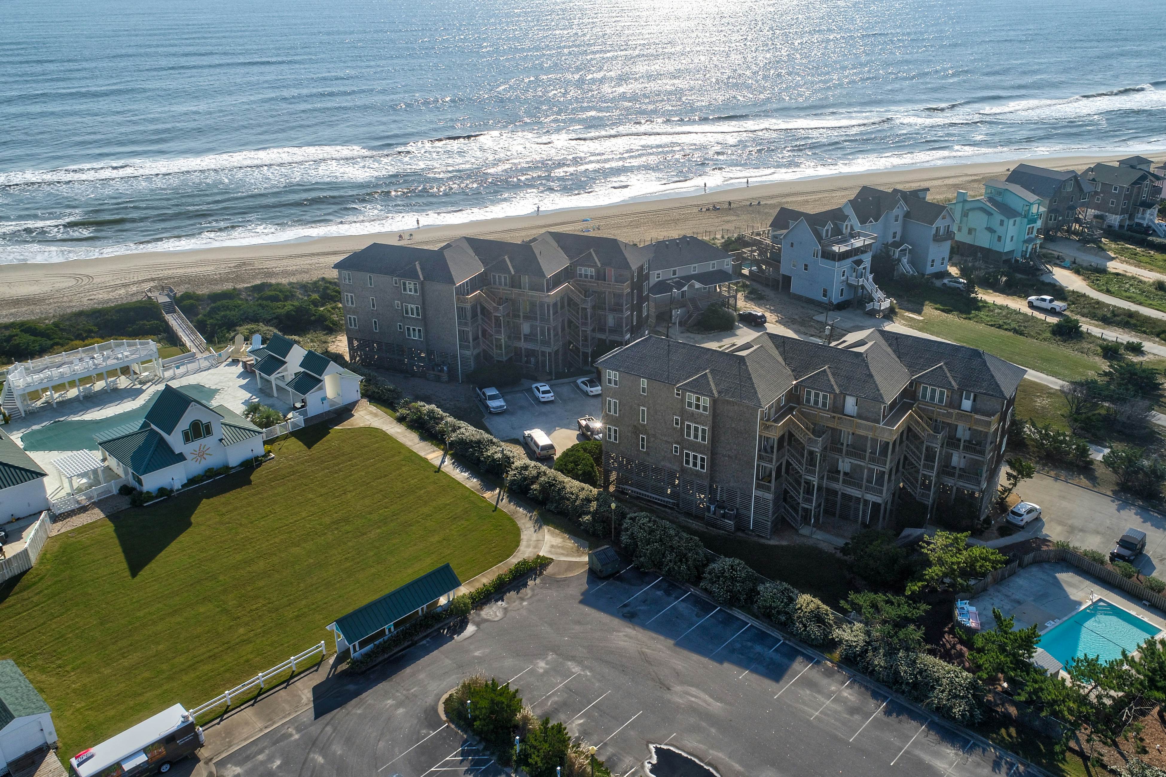 AVIK10 La Dolce Vita  #10-IC