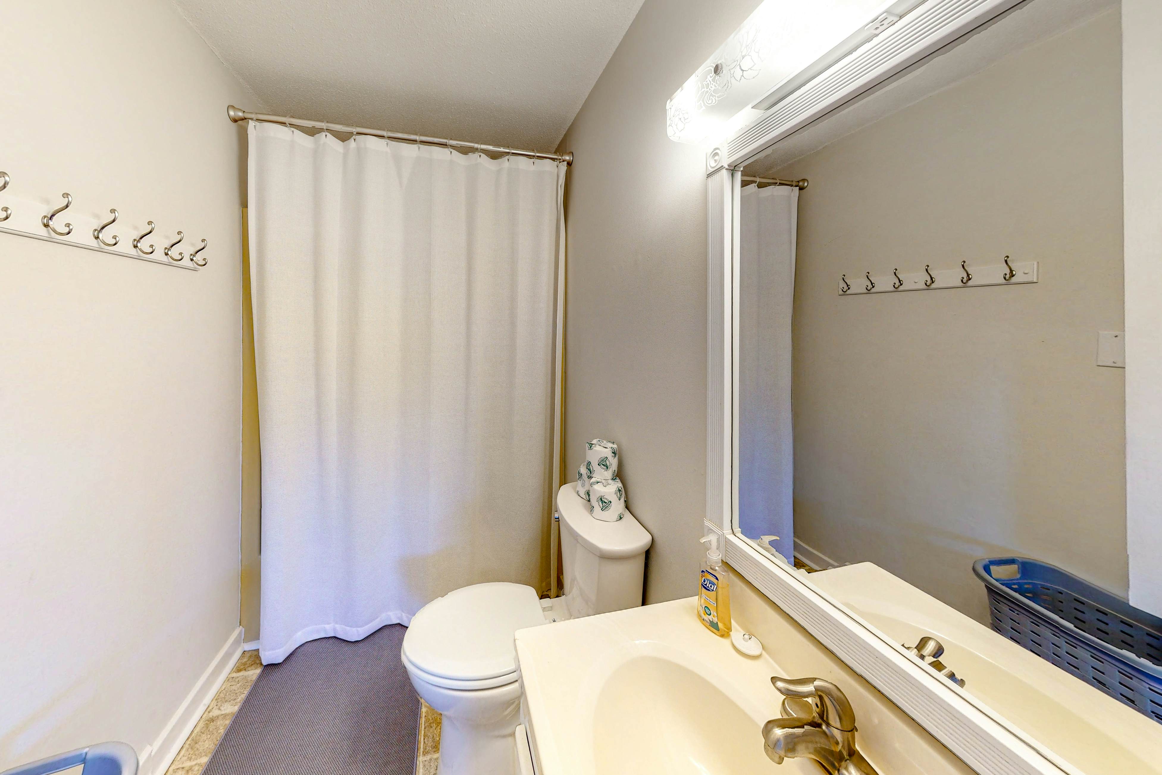 AV82 Bird Haus Cottage 82