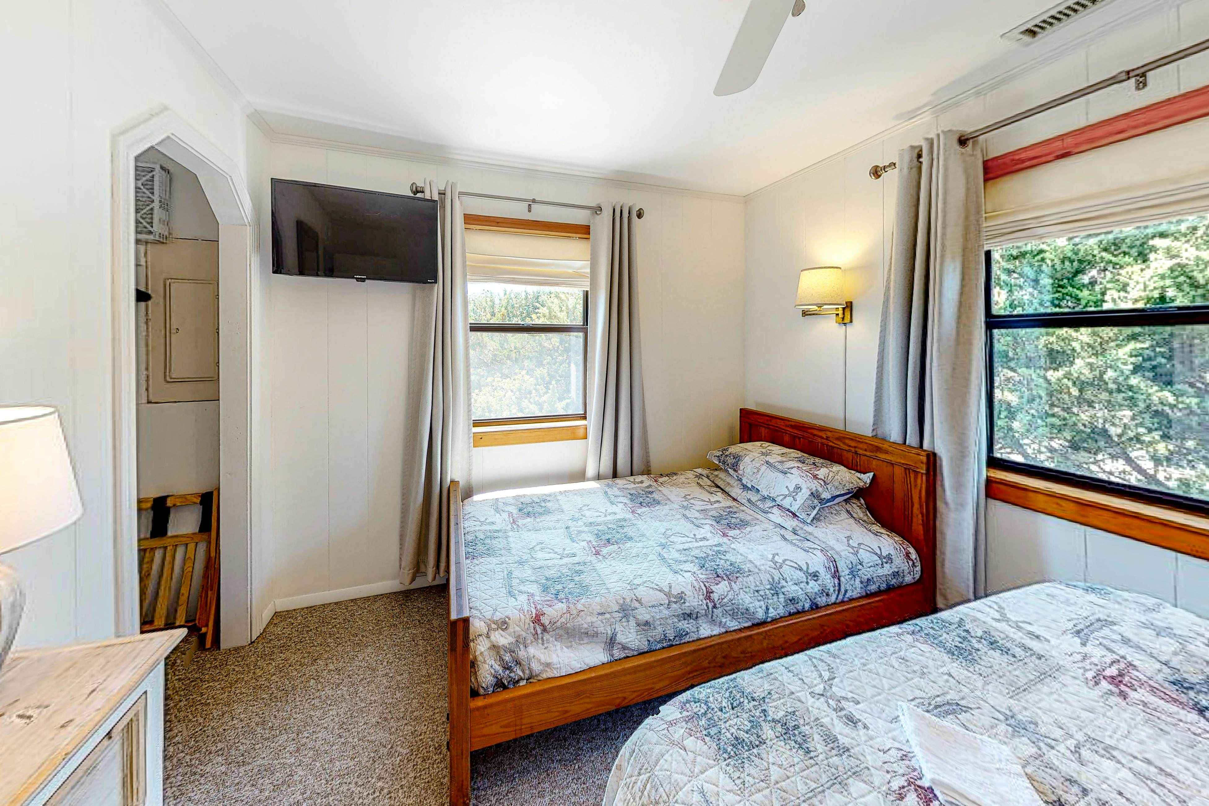 AV82 Bird Haus Cottage 82