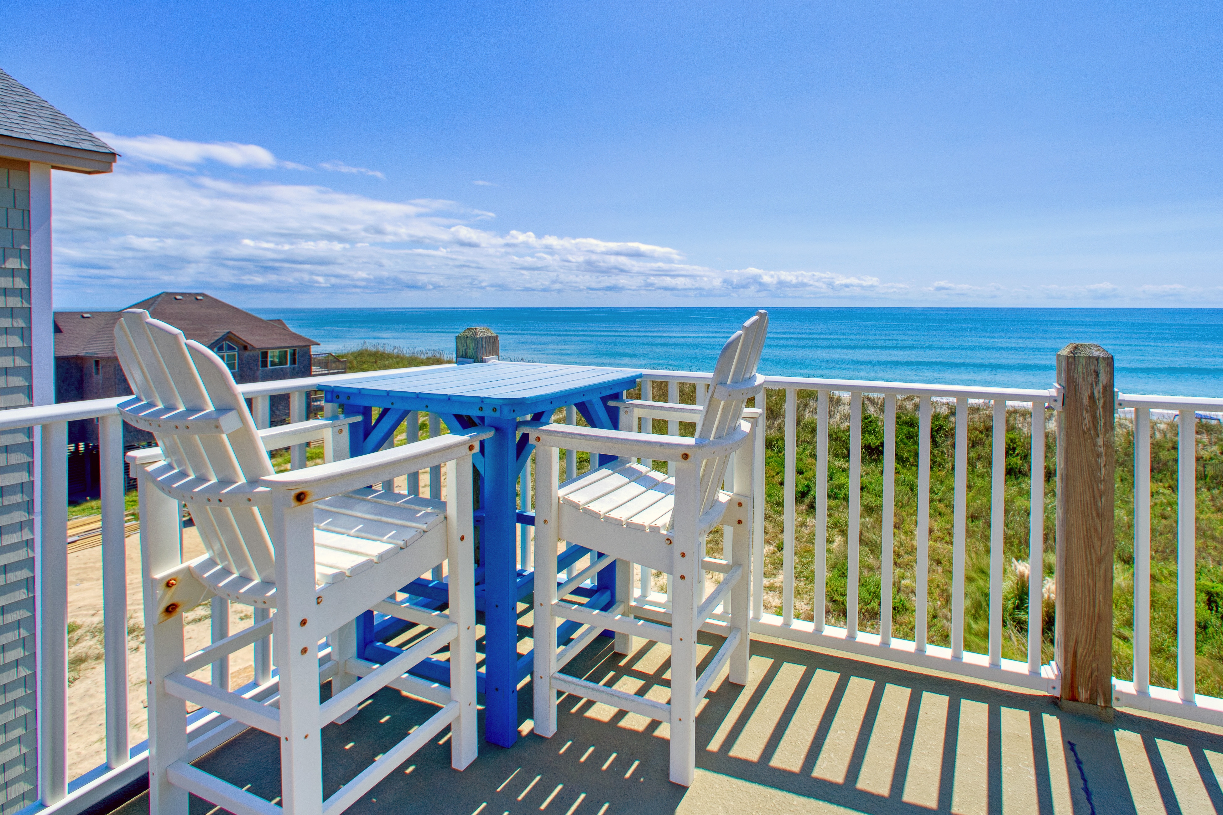 3rd-floor oceanfront condo with private deck, outdoor pool, hot tub - dog-friendly