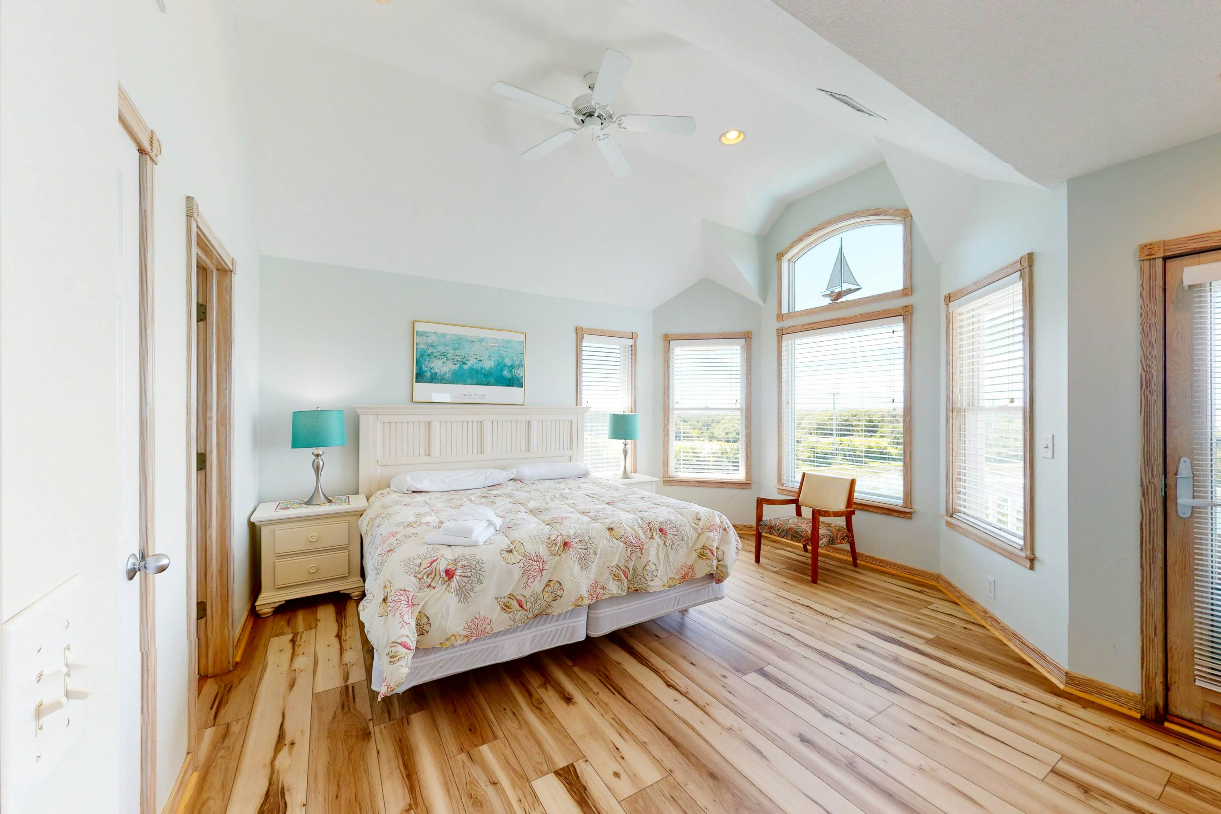 AVKS914 Pelican's Pad #14-9