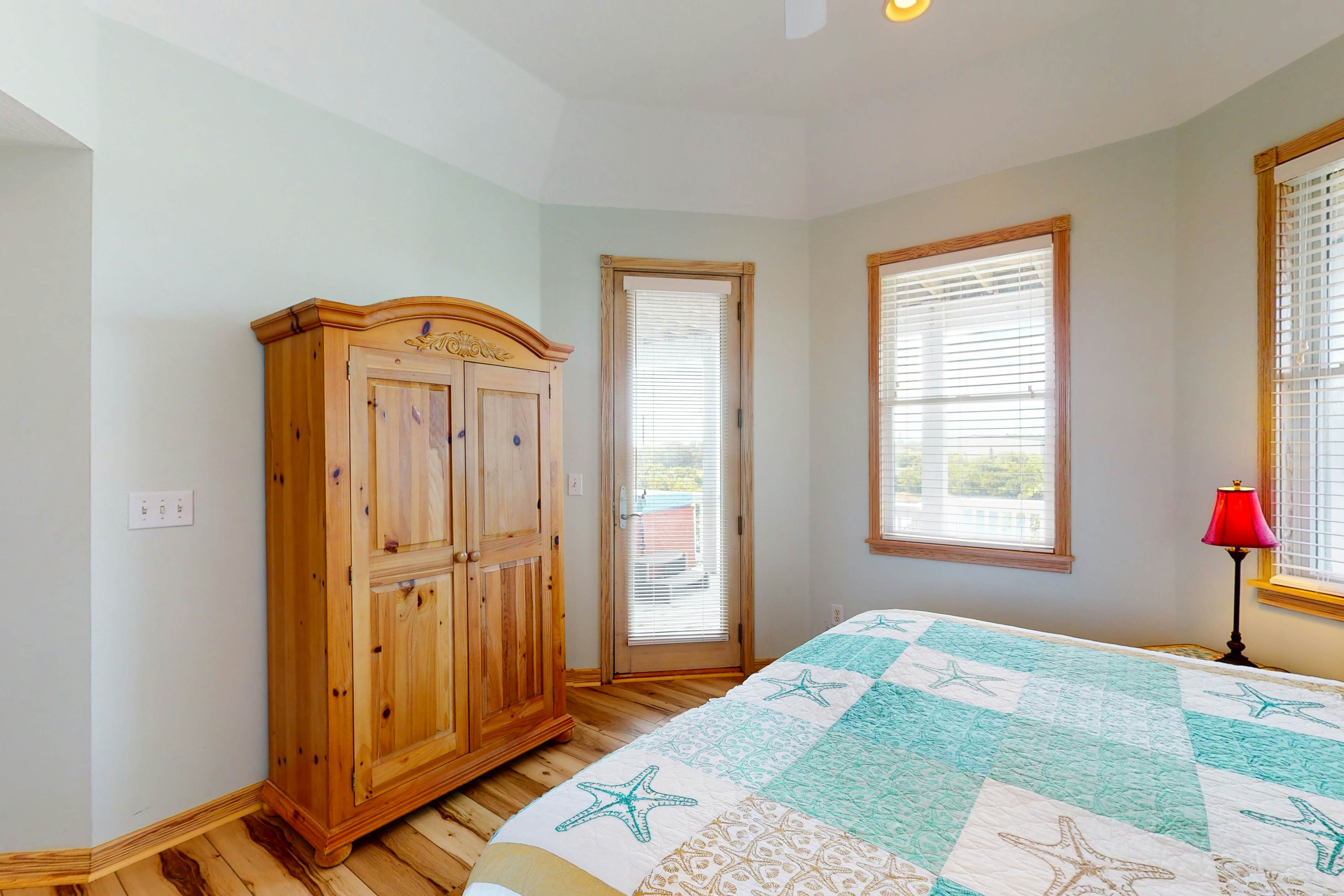 AVKS914 Pelican's Pad #14-9