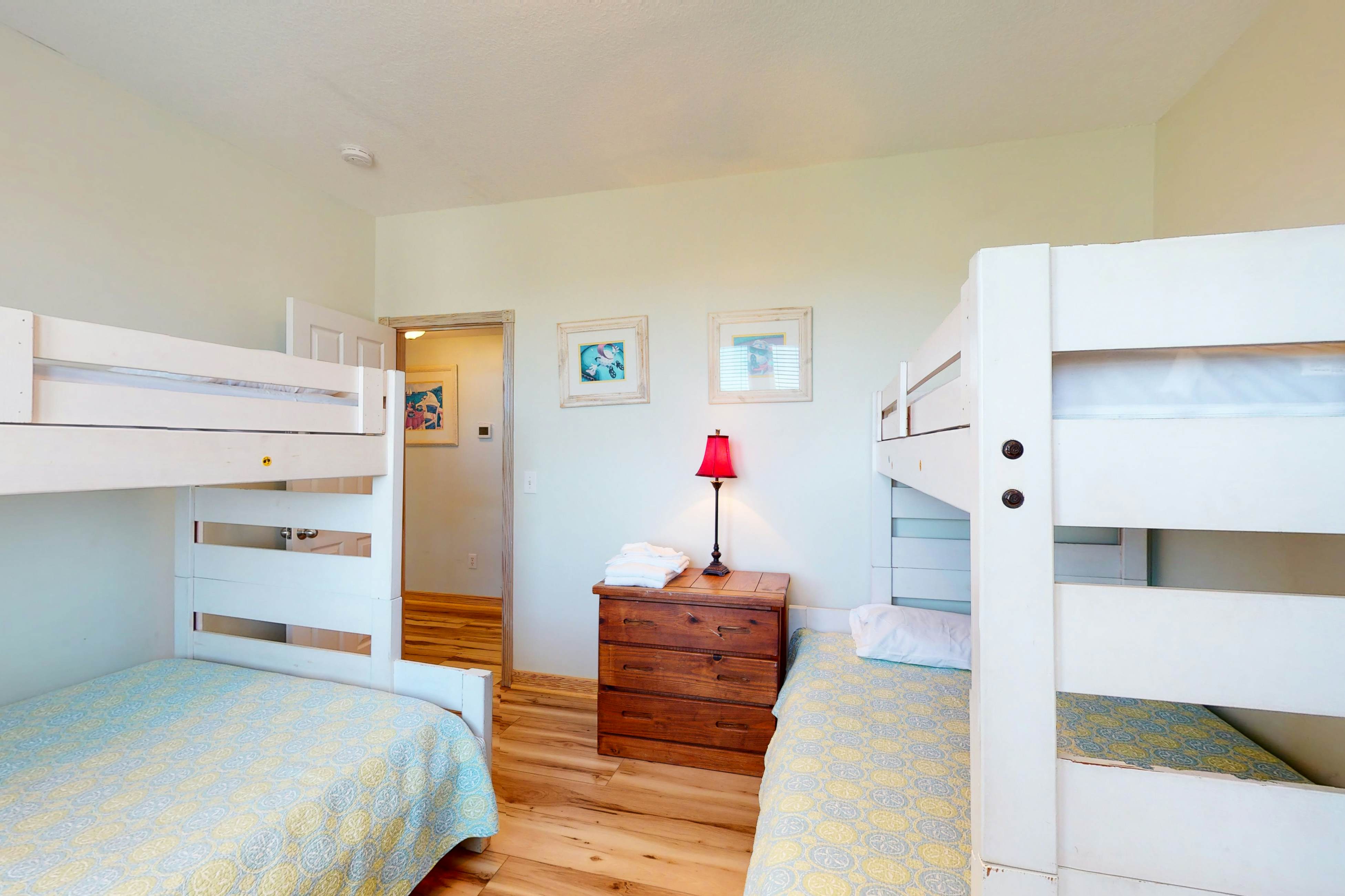 AVKS914 Pelican's Pad #14-9