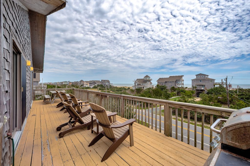 Grand Banks 123: Near the beach, outdoor pool, hot tub & tennis