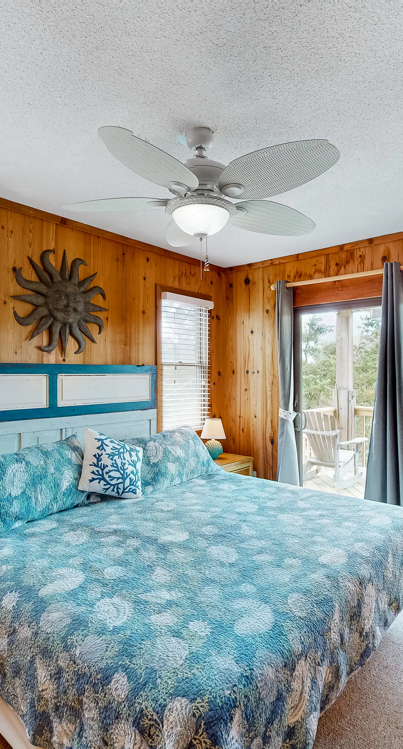 AV123 Grand Banks 123