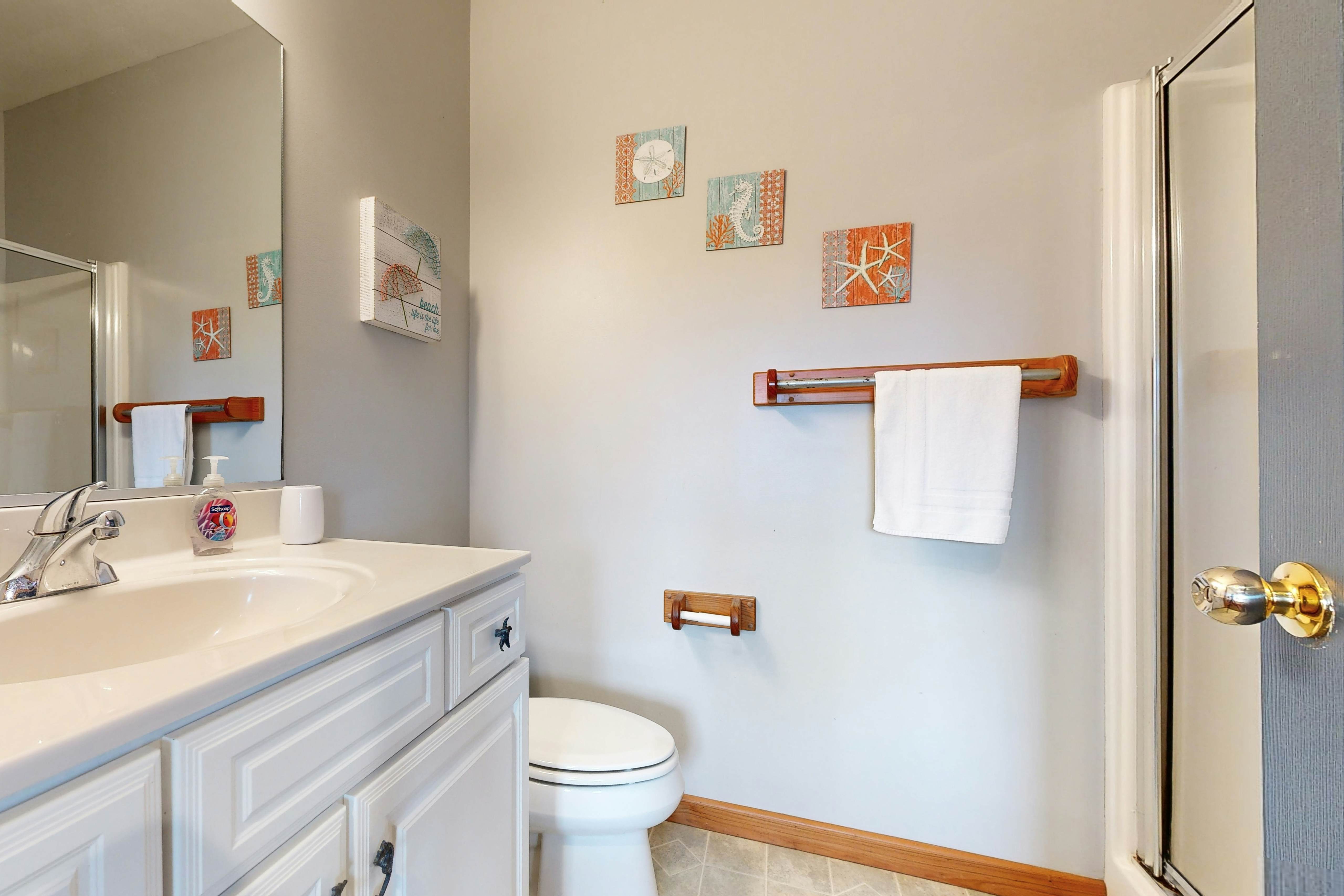 AVKS628 Somethin' Fishy #28-6