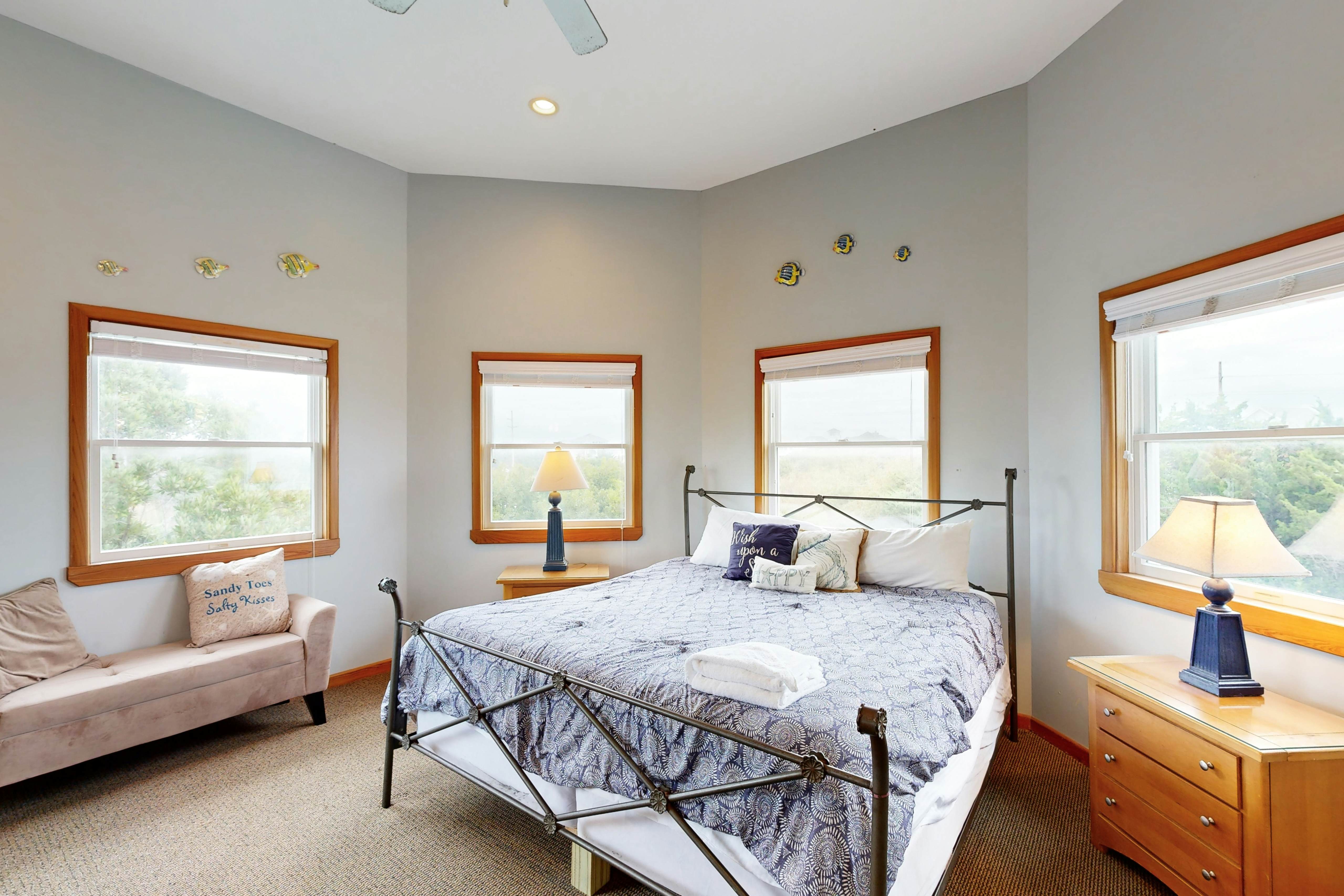 AVKS628 Somethin' Fishy #28-6