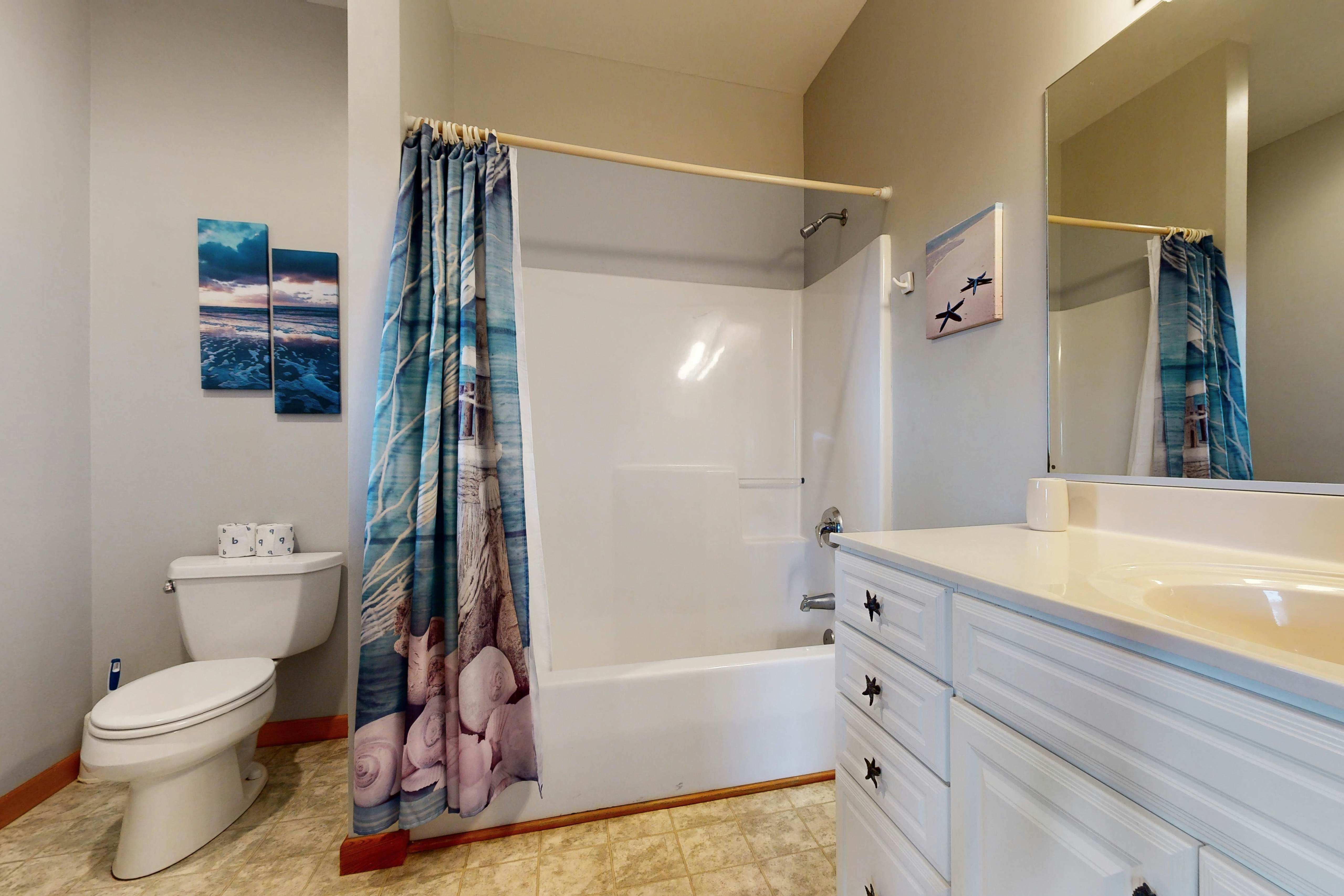 AVKS628 Somethin' Fishy #28-6