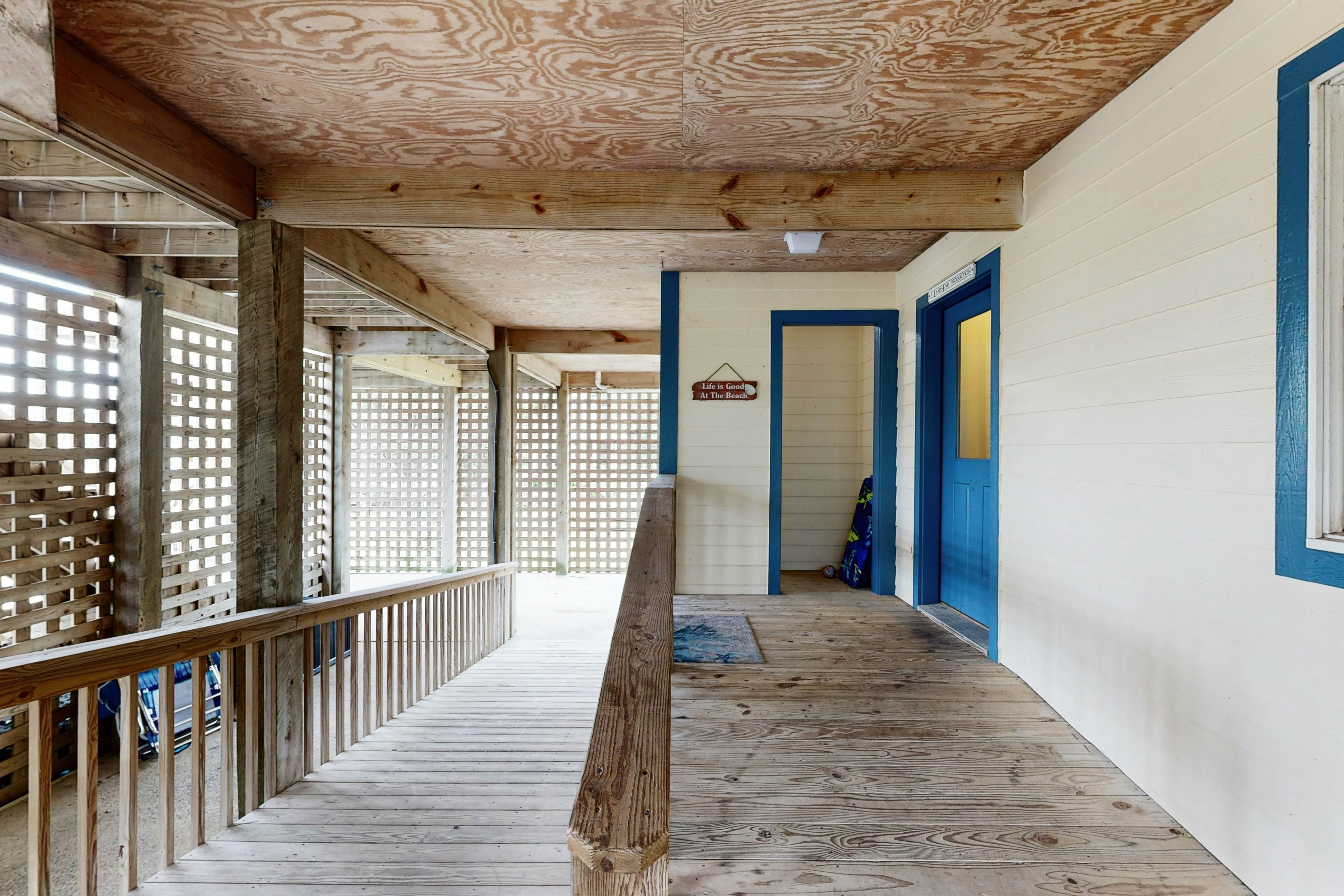 AVKS628 Somethin' Fishy #28-6