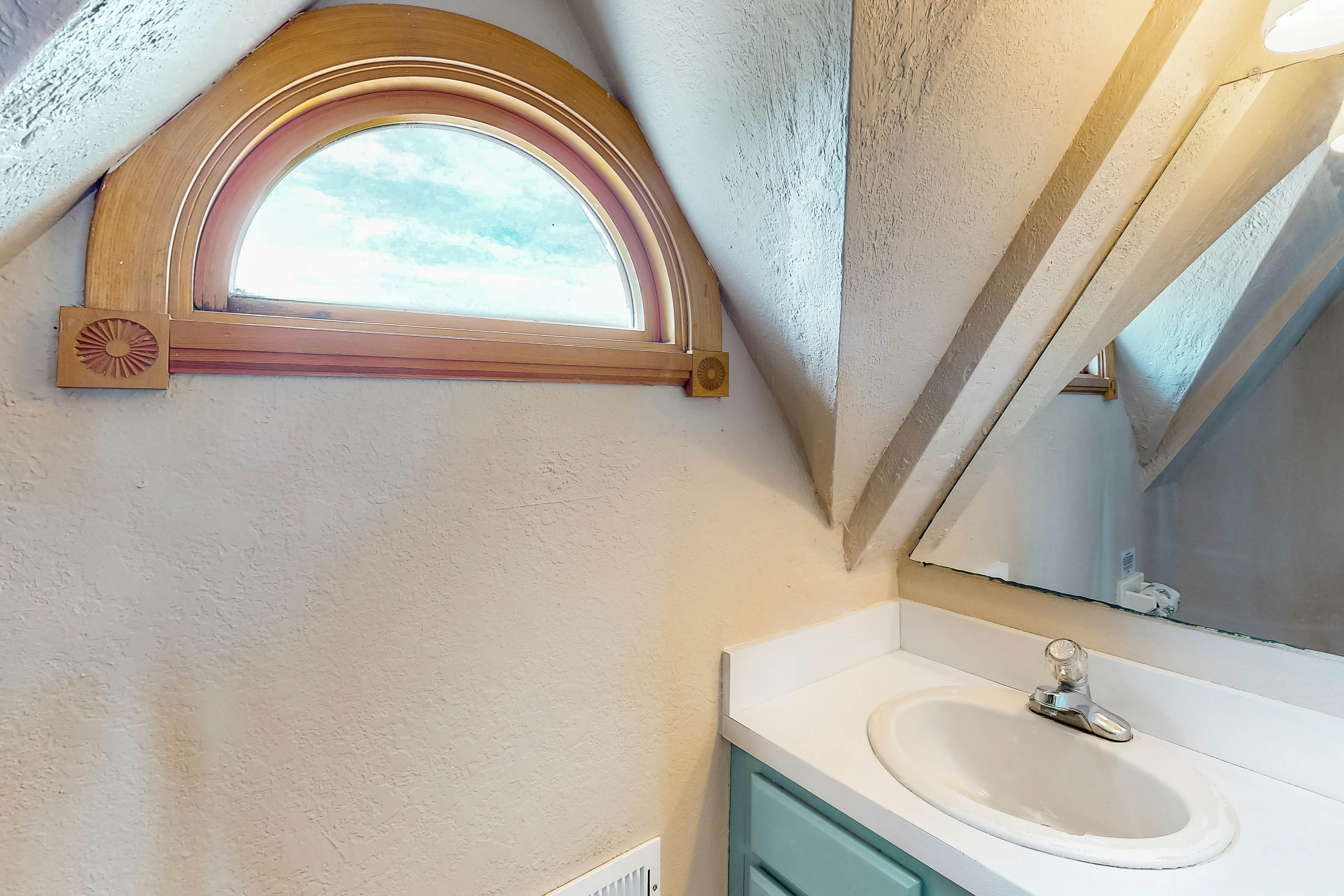 AVEAC8 Mare Vista #8-A