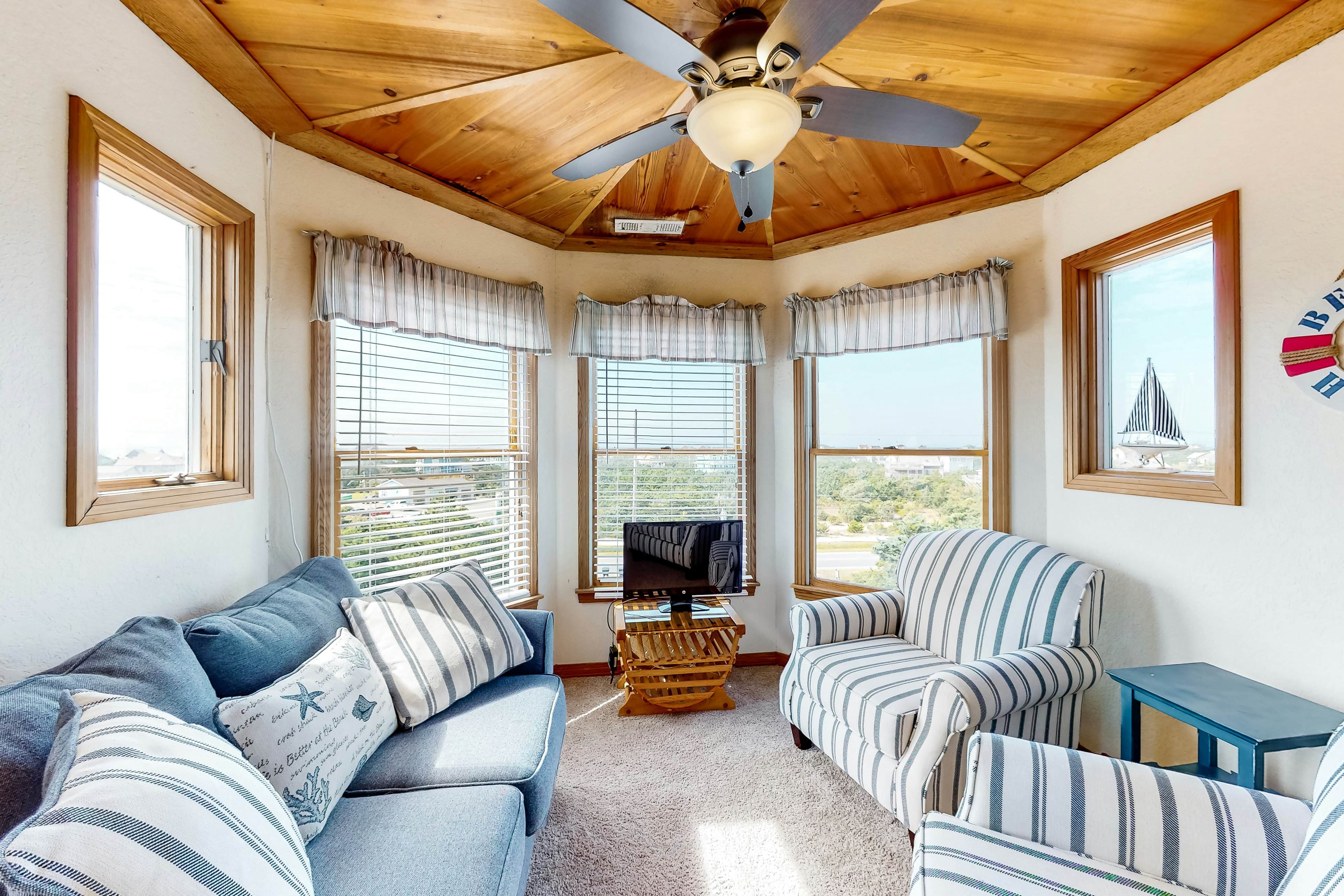 AVEAC8 Mare Vista #8-A