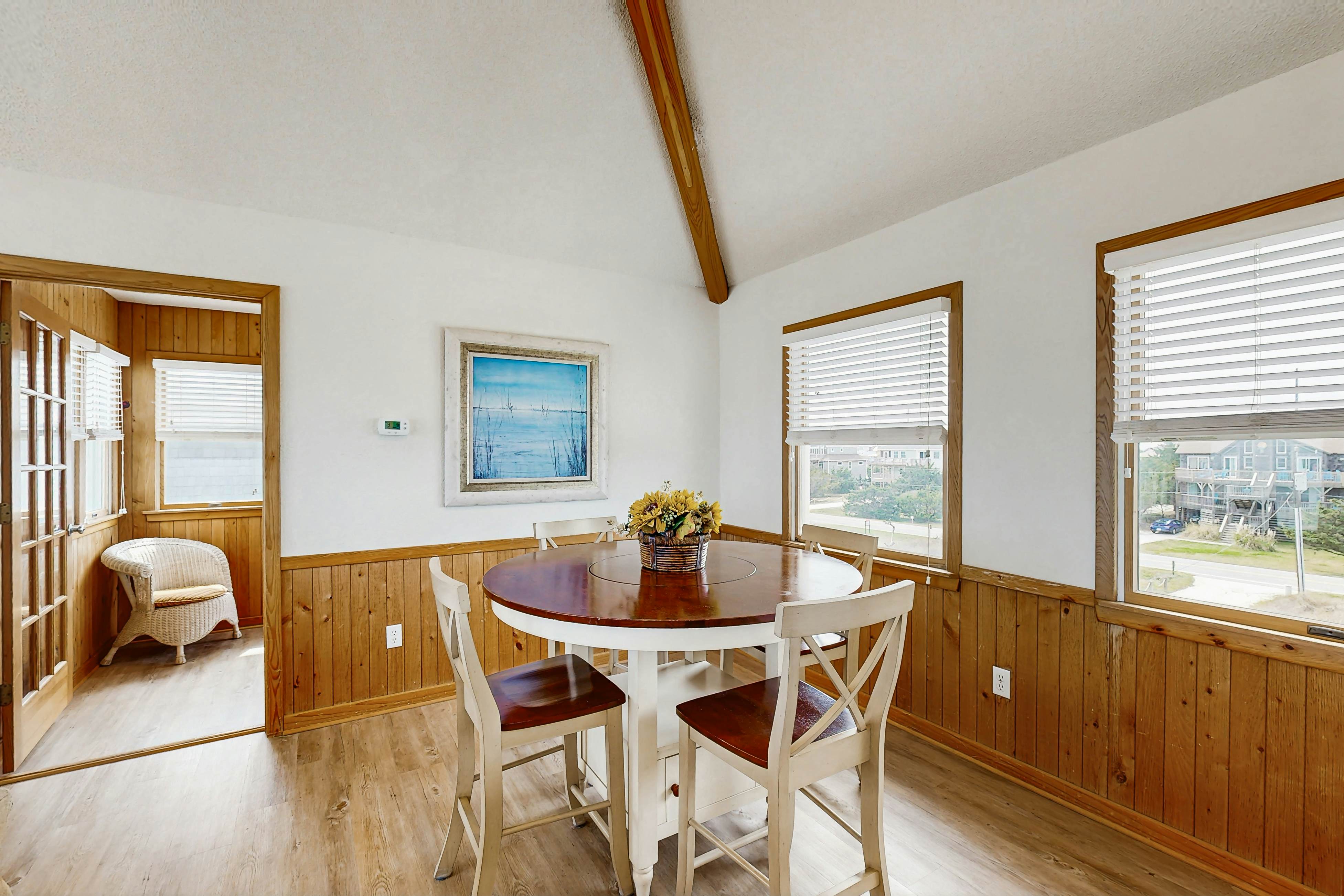 AV222 Prime Time 222