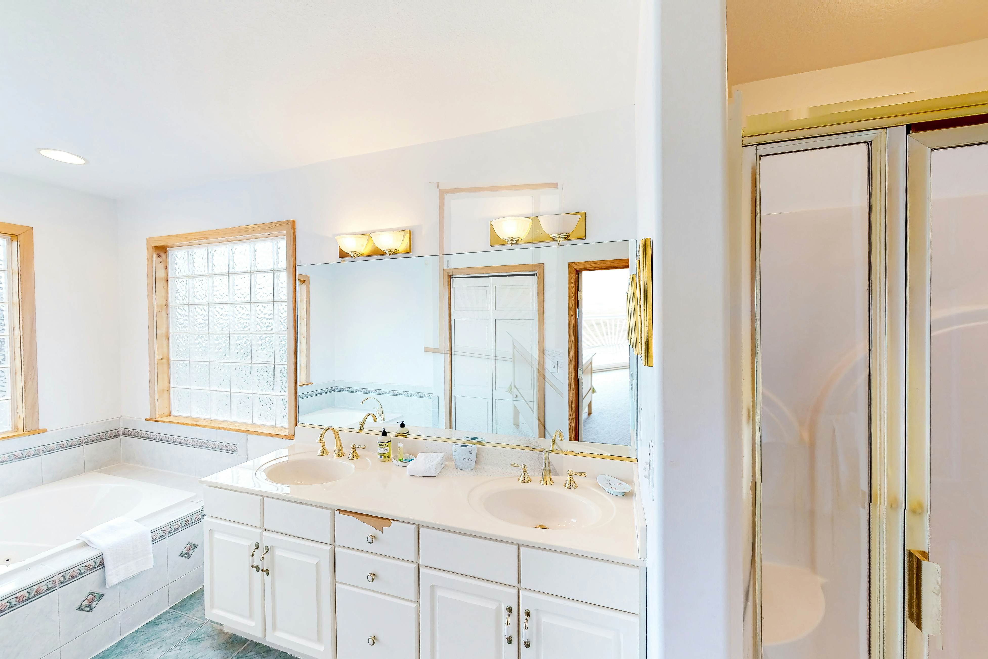 AVOE15 Kenmare  #15-OE