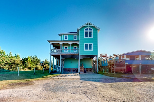 Dog-friendly home near beach with private pool, hot tub, pool table, decks & W/D