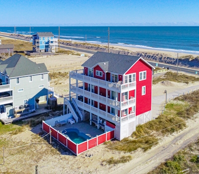 HALE124 3's a Charm 124