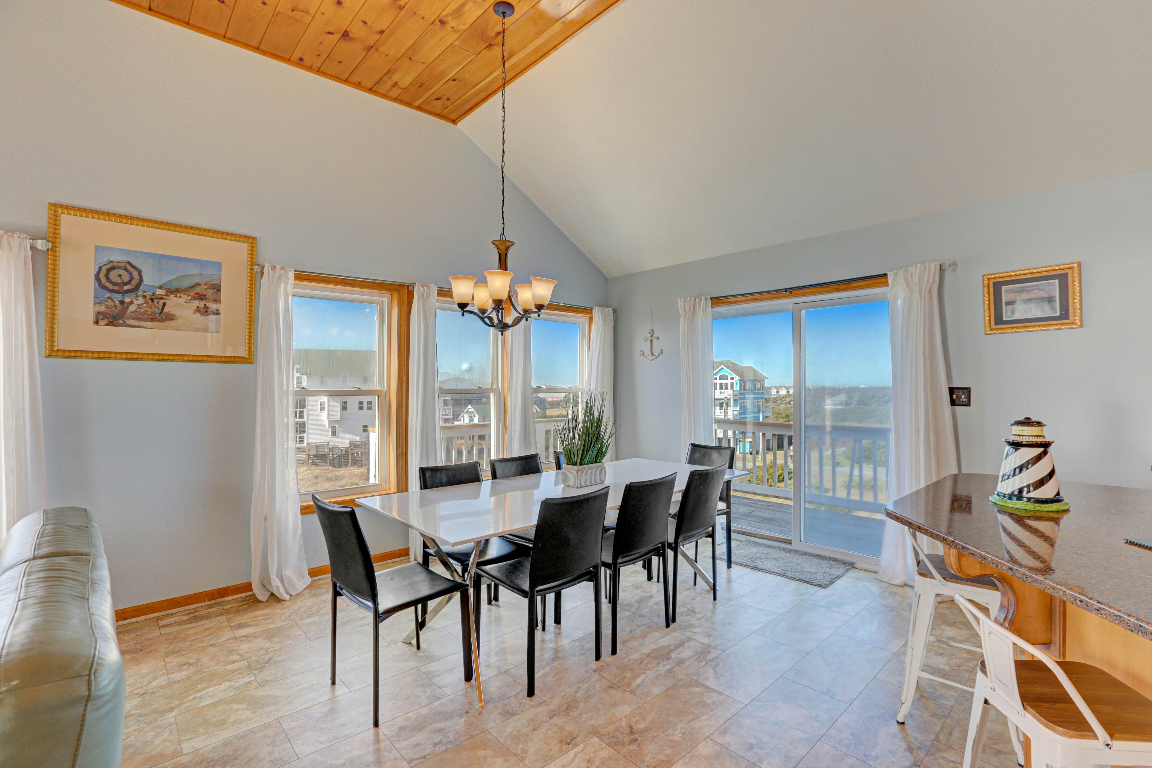 HALE124 3's a Charm 124