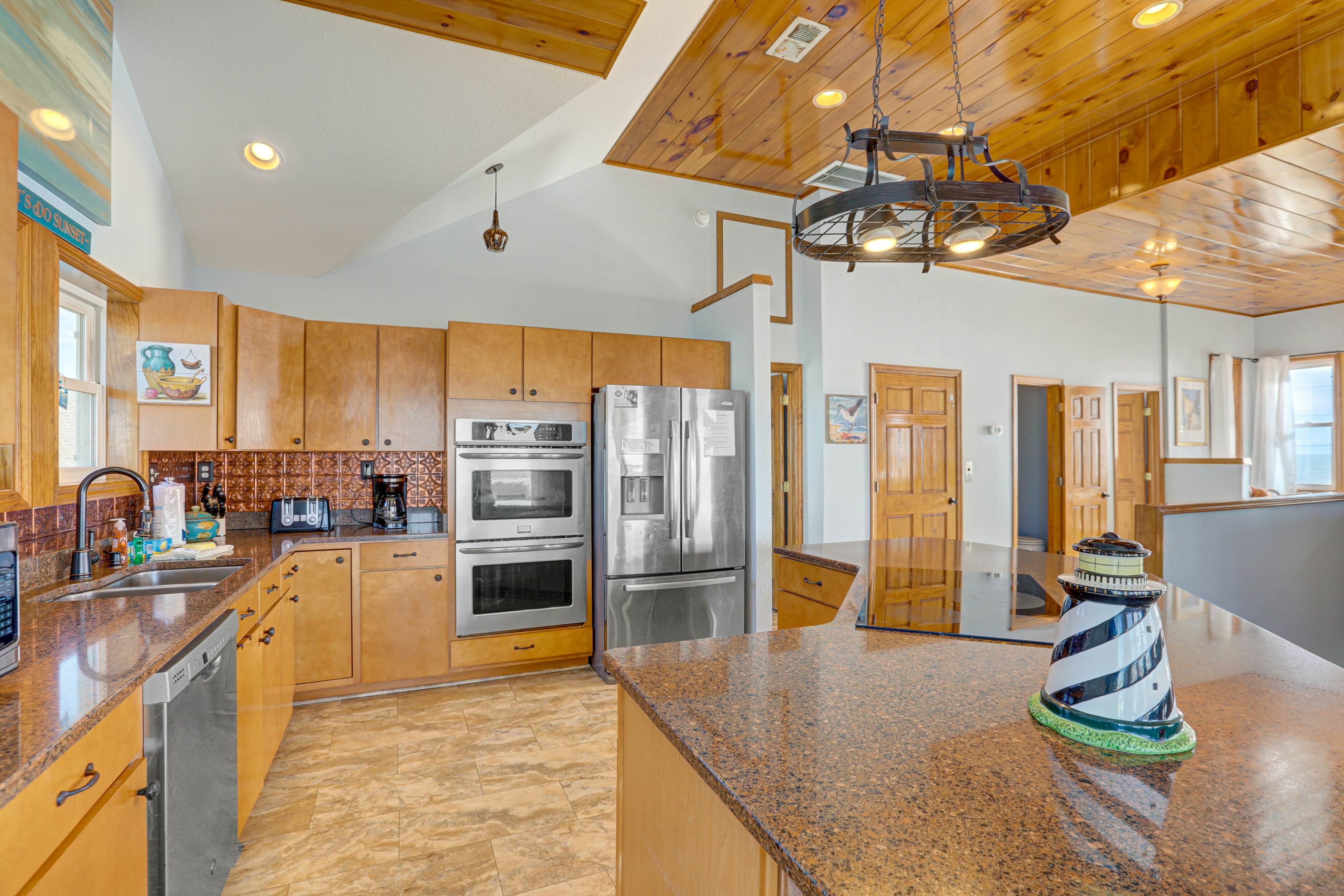 HALE124 3's a Charm 124